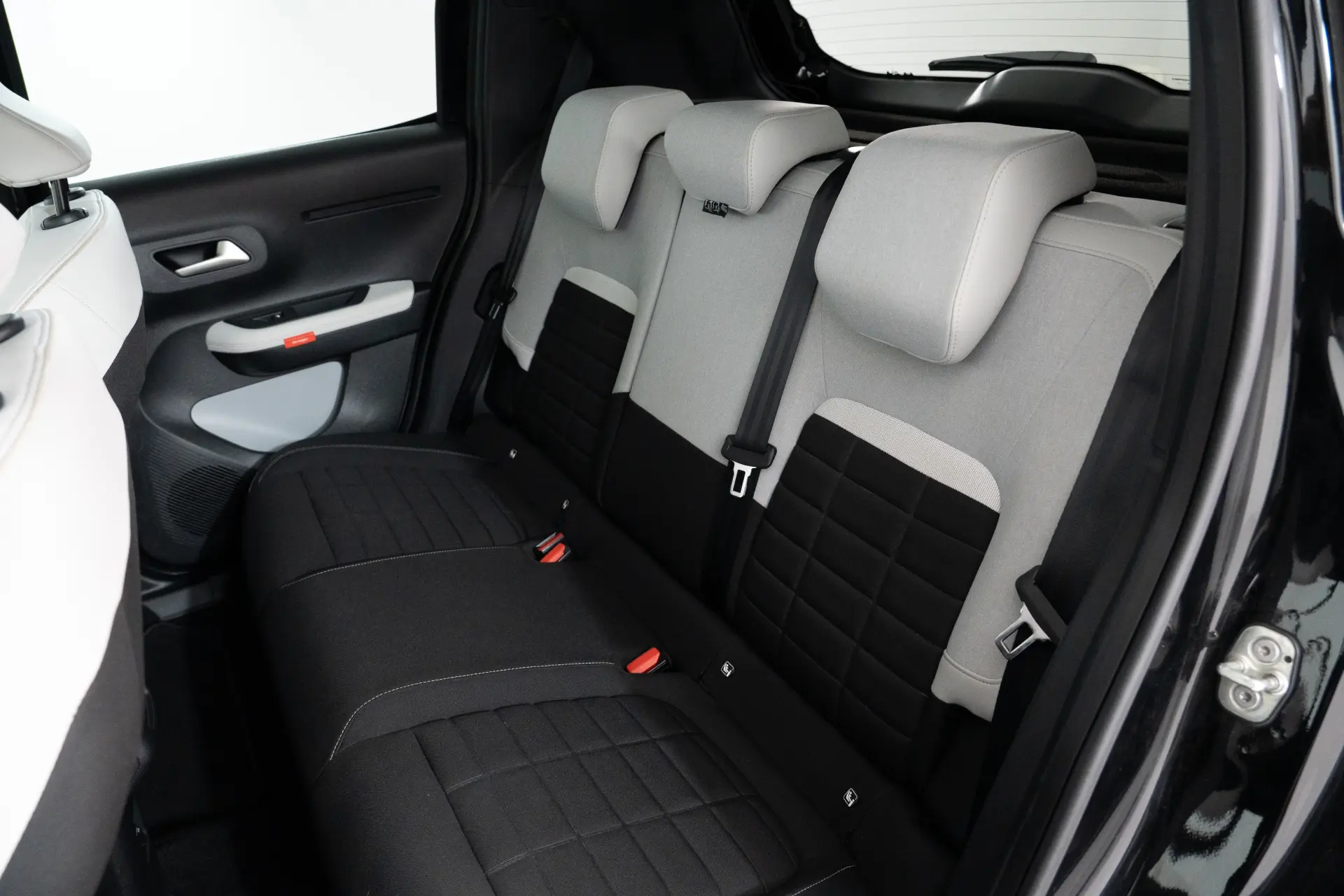 Citroen e-C3 44 kWh Autonomia Conforto Plus 34