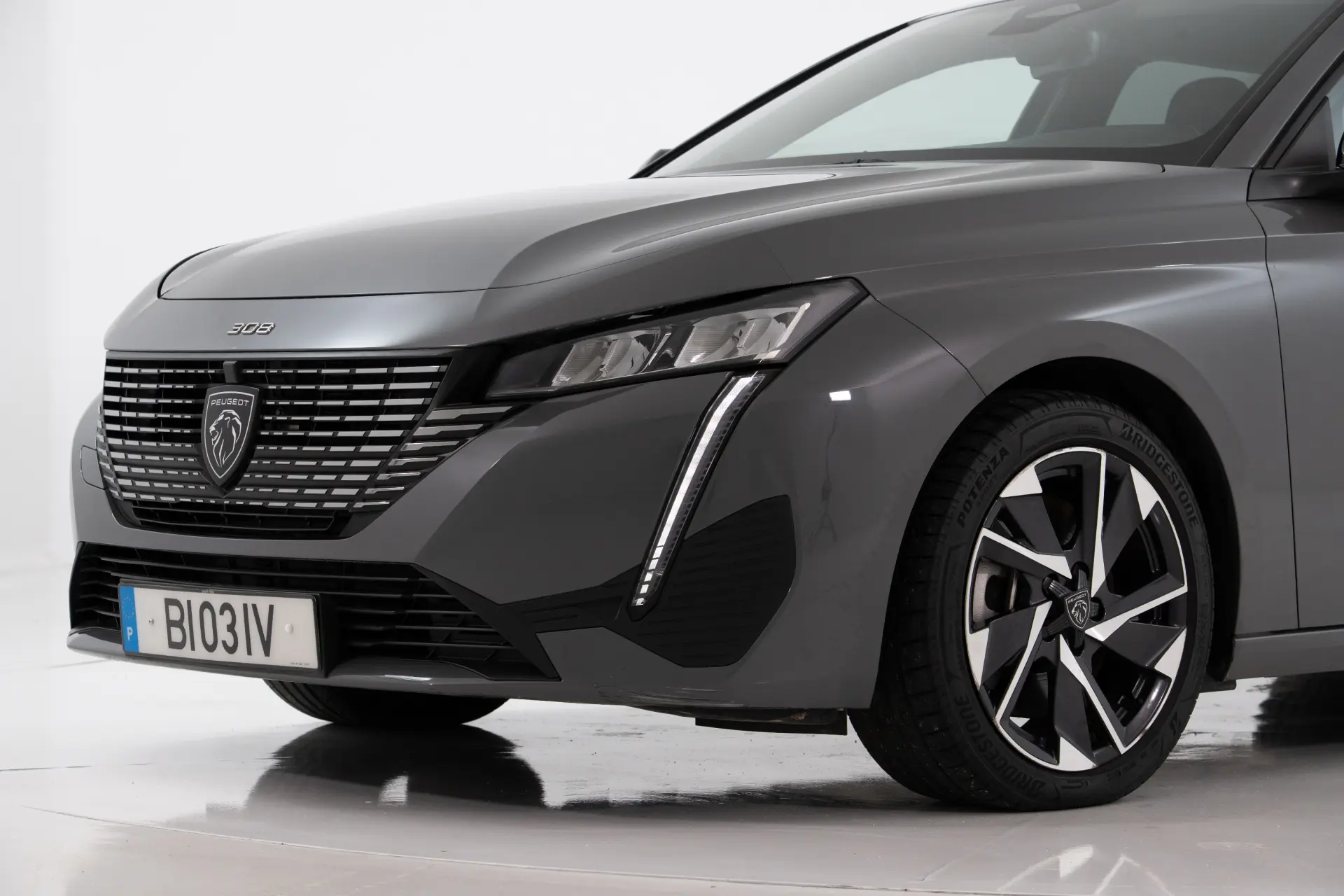 Peugeot 308 1.6 Hybrid Allure e-EAT8 16