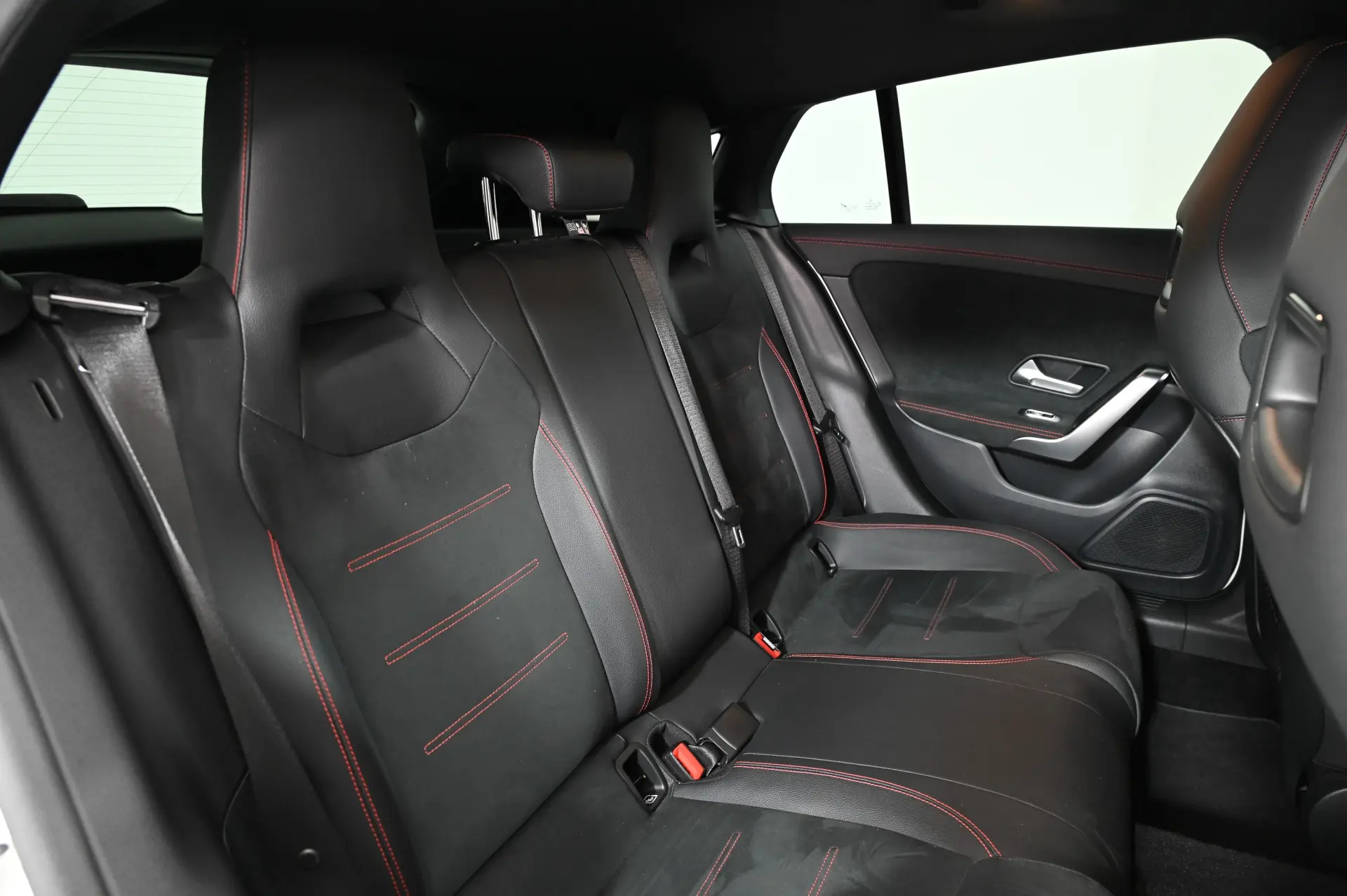 Mercedes-Benz CLA 180 d AMG Line Aut. 27