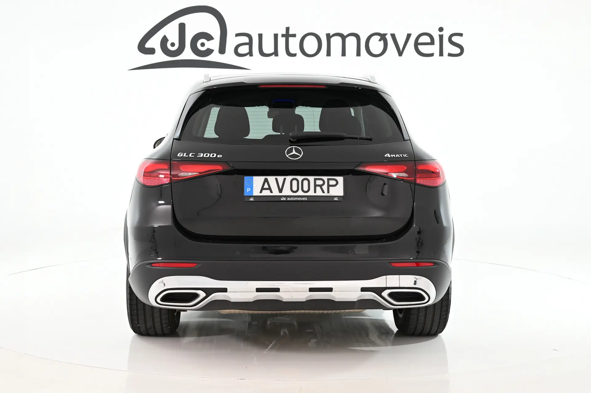 Mercedes-Benz GLC 300 e 4Matic 8