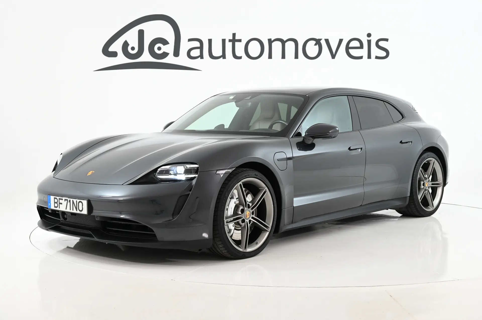 Porsche Taycan Sport Turismo 4S 15