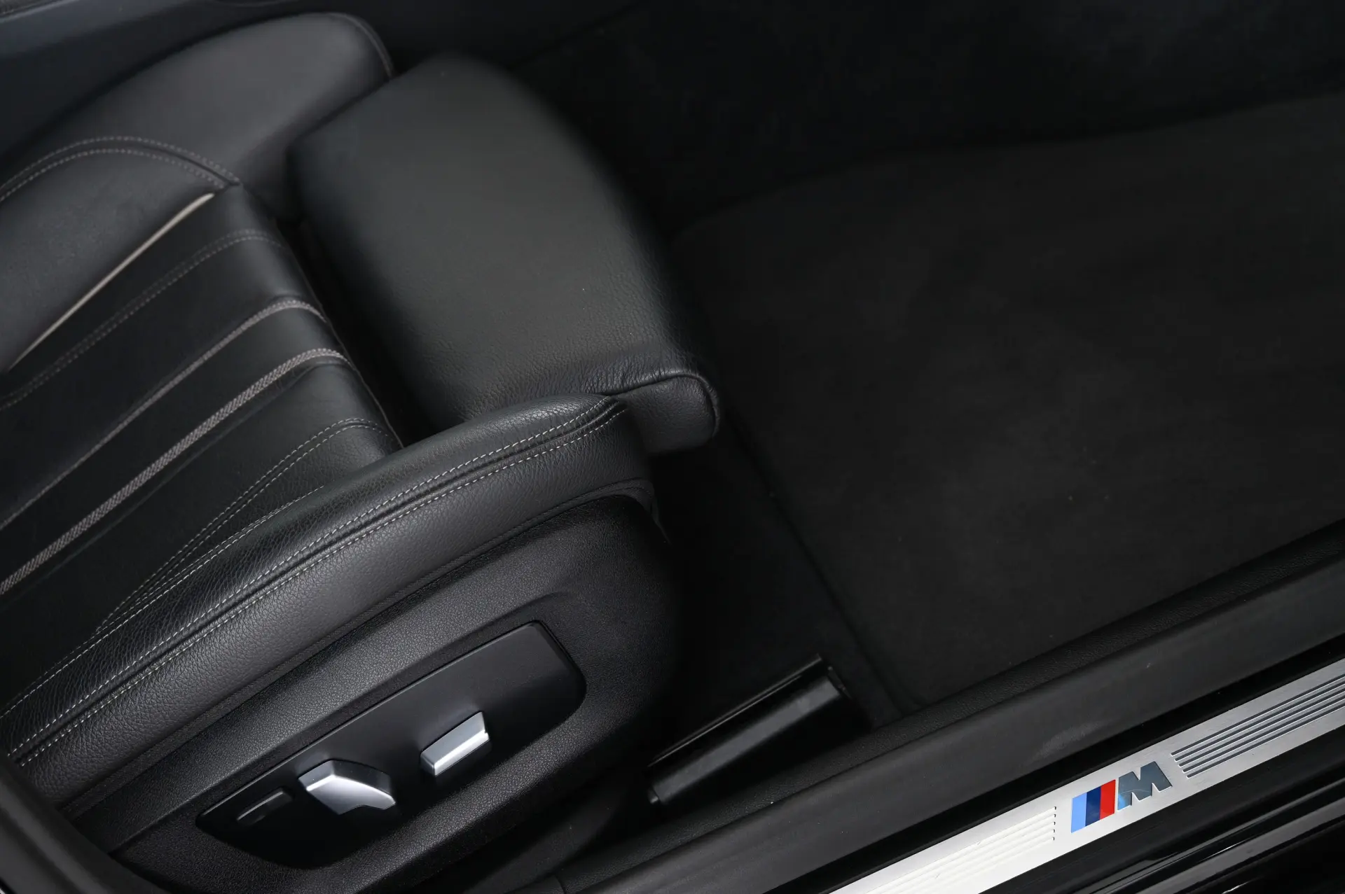 BMW 520 e Pack M 27