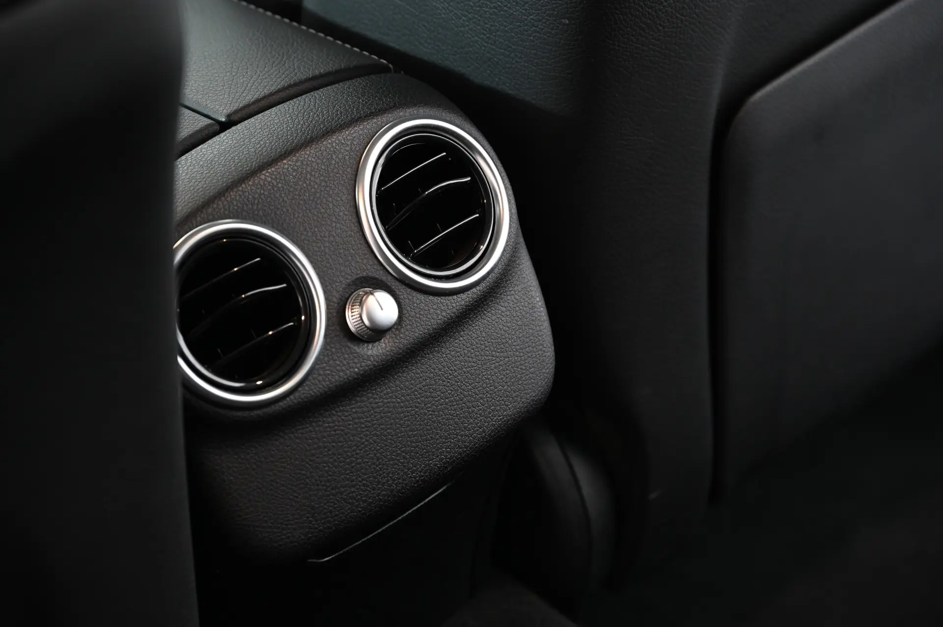 Mercedes-Benz C 300 de Avantgarde 27