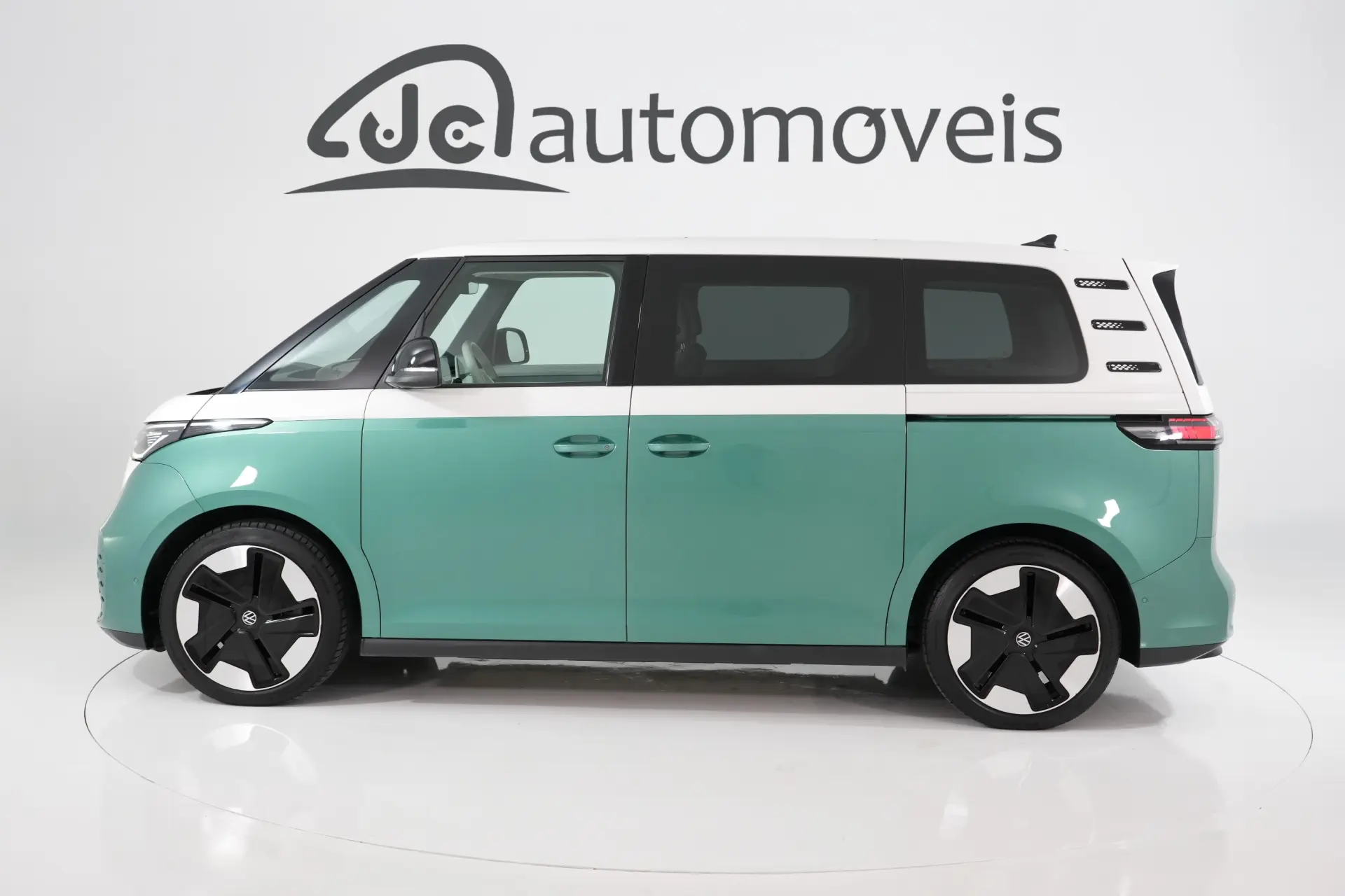 Volkswagen ID.Buzz Pro 7