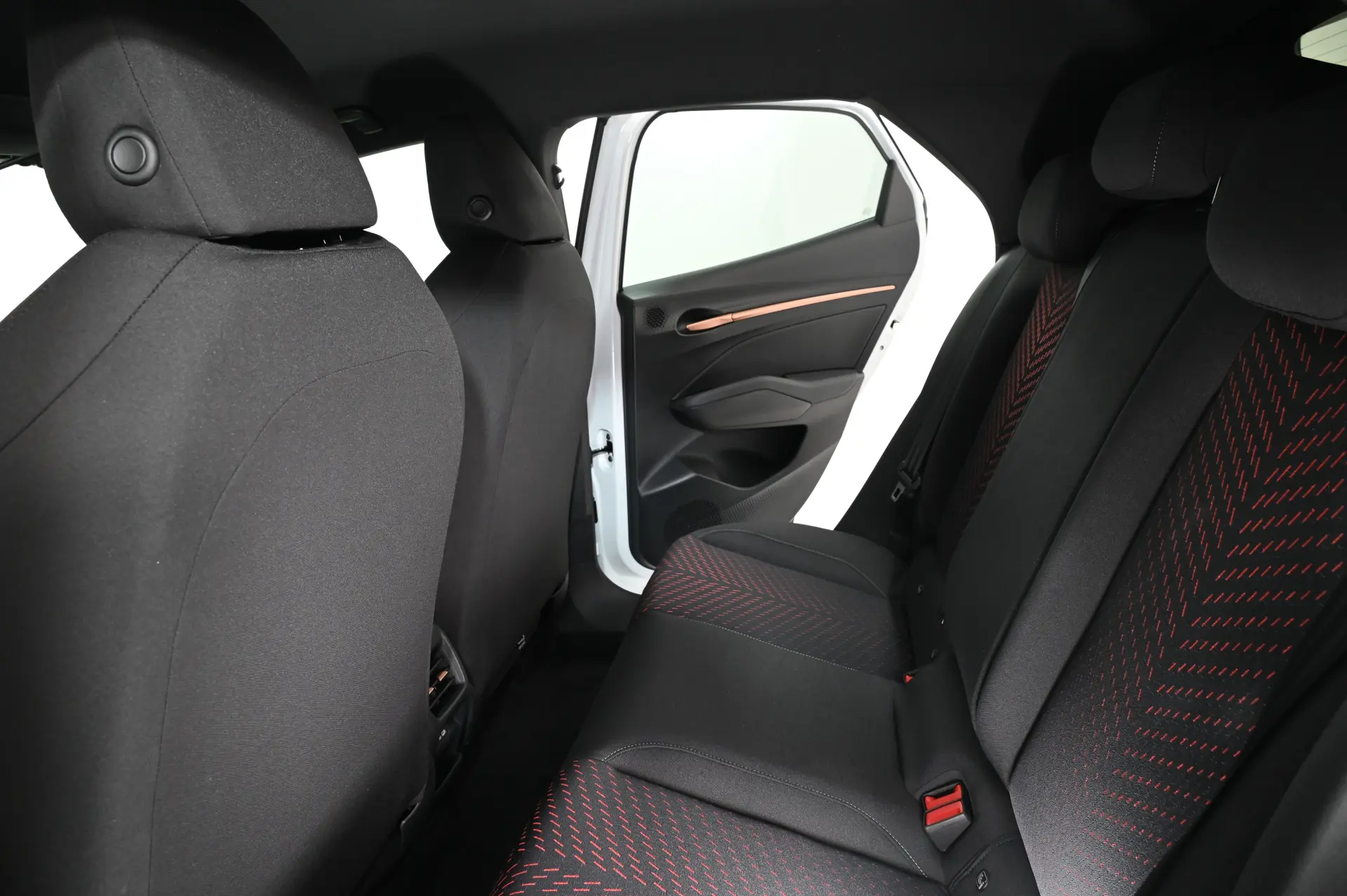 Cupra Raval 38.5 kWh Plus 28