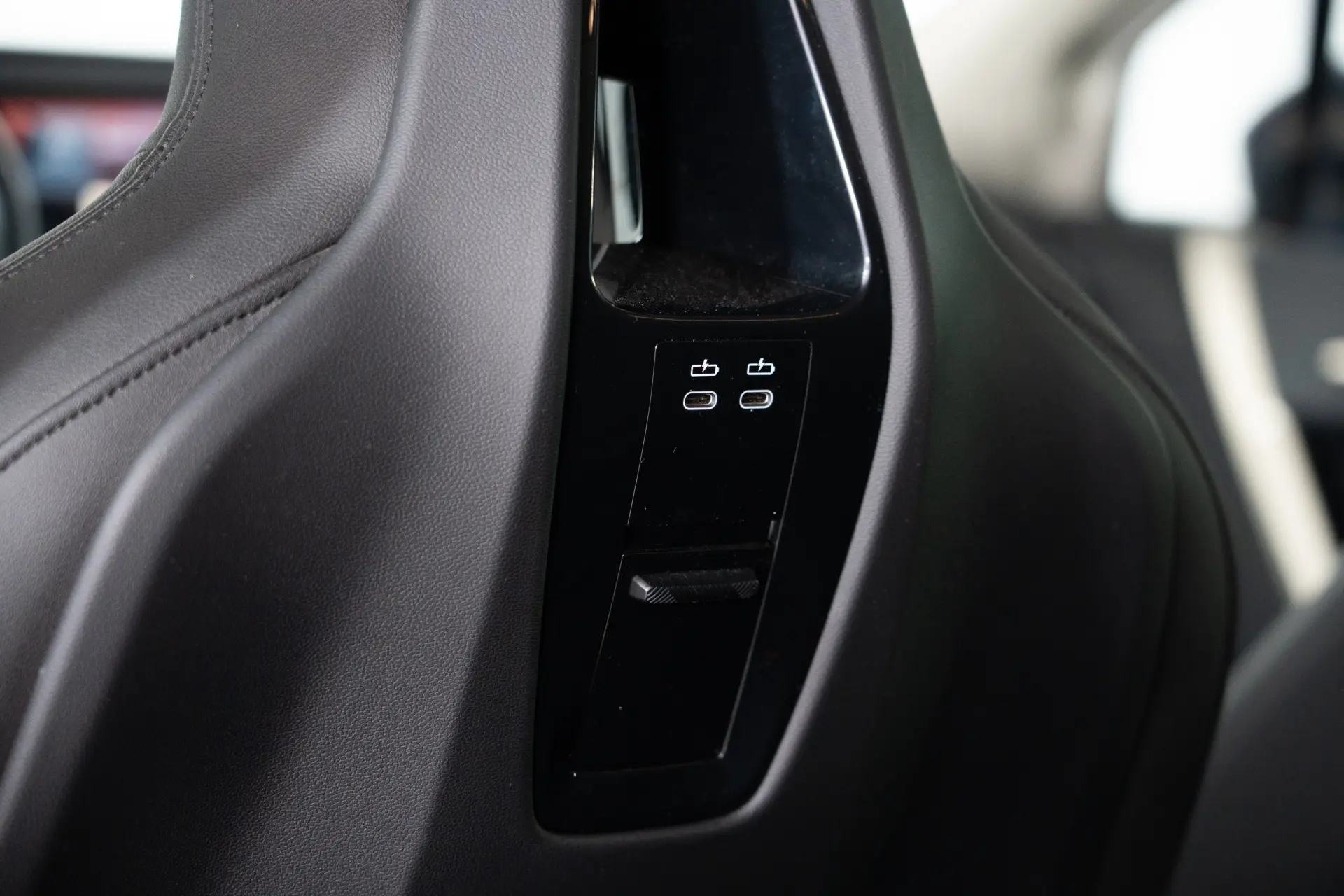 BMW iX xDrive 40 32