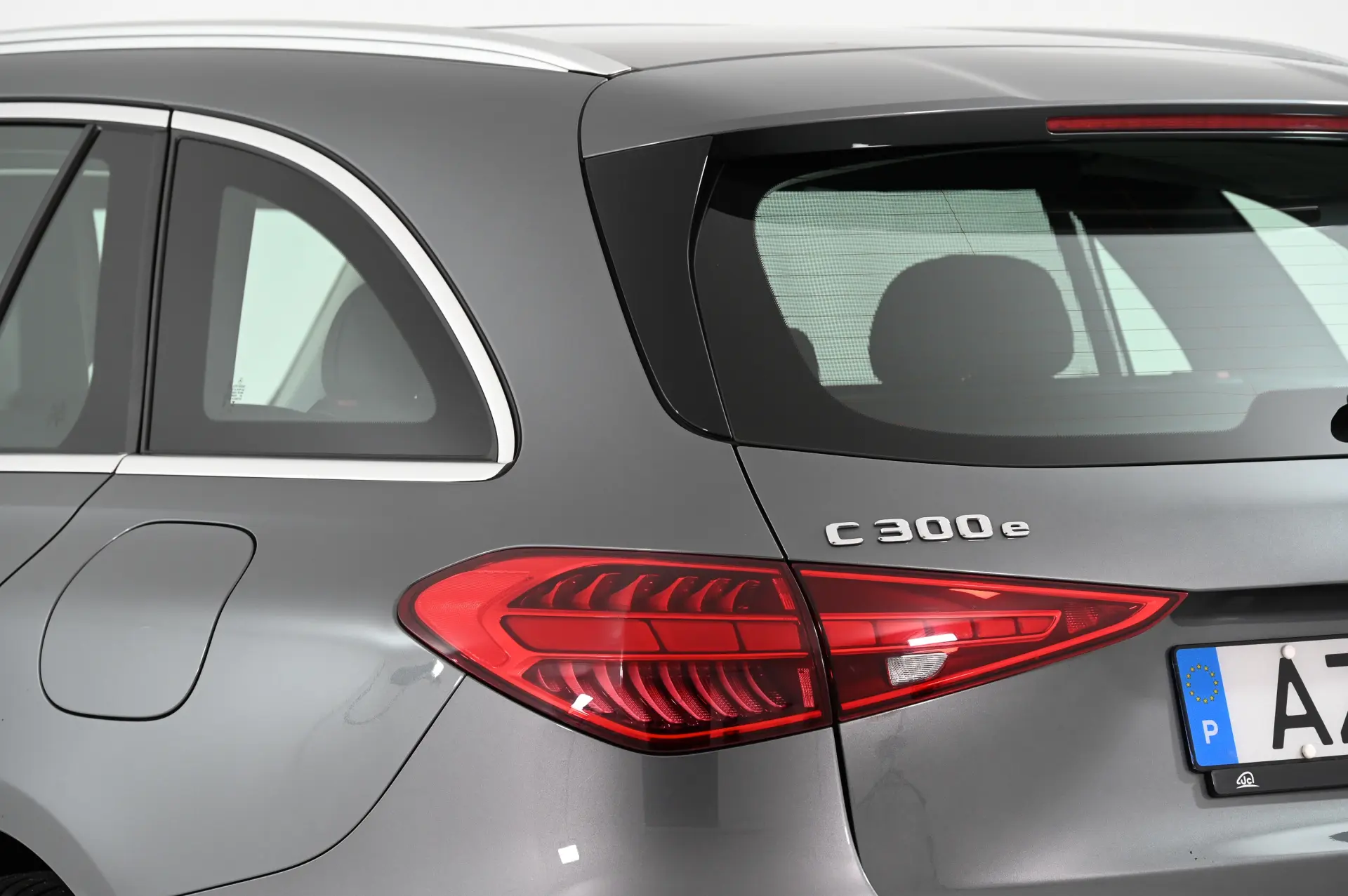 Mercedes-Benz C 300 e Avantgarde 9