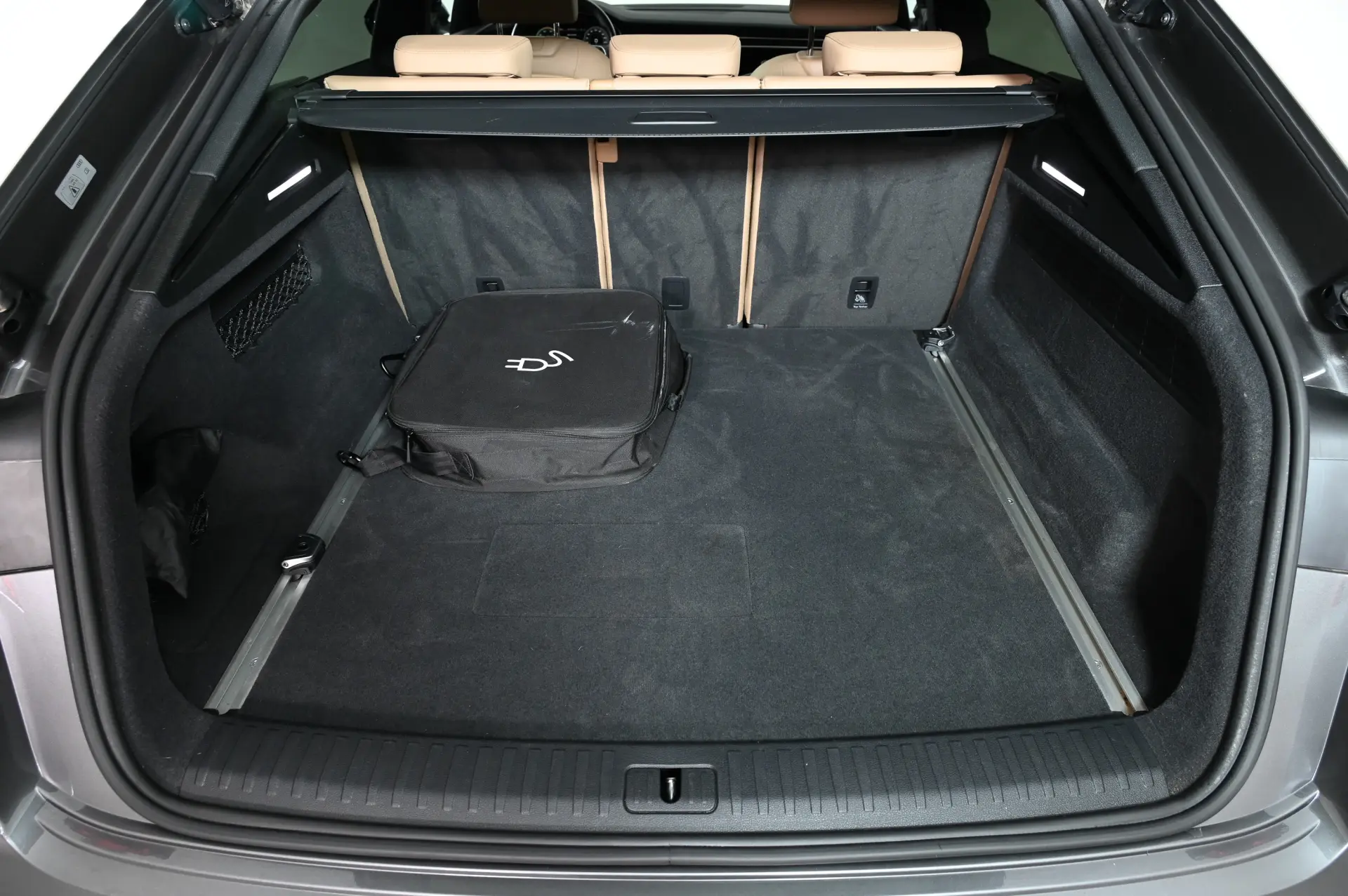 Audi Q8 55 TFSIe quattro Tiptronic 9