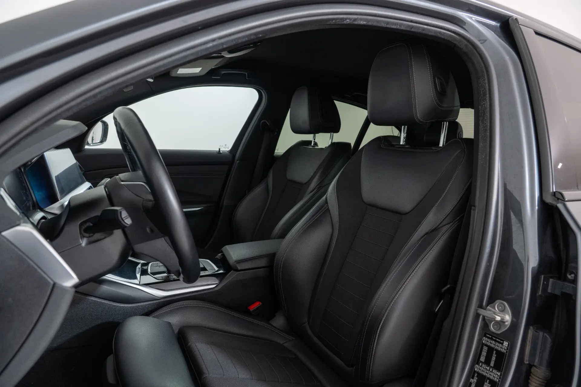 BMW 320 e Corporate Edition Auto 26