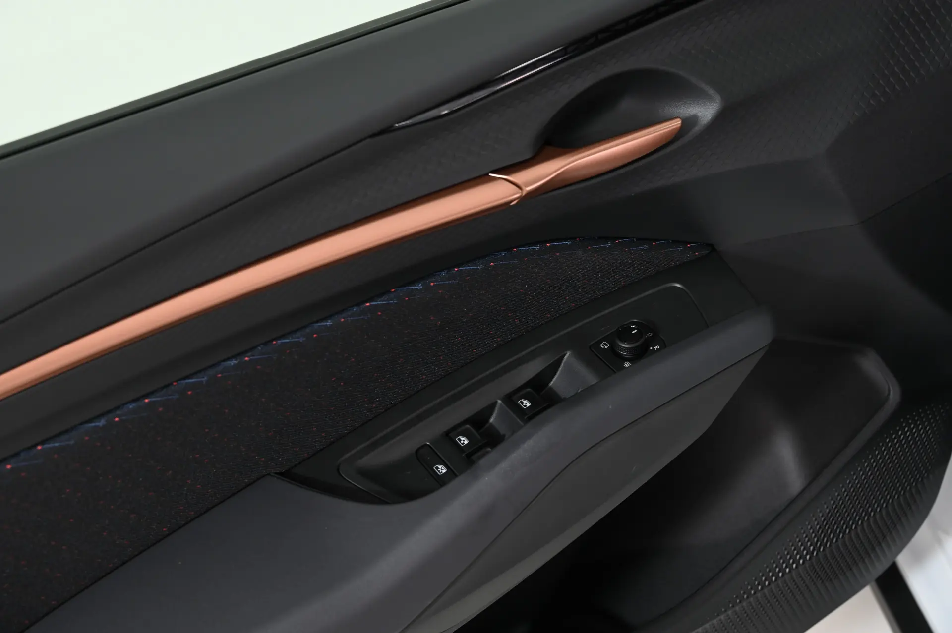 Cupra Raval 38.5 kWh Plus 27