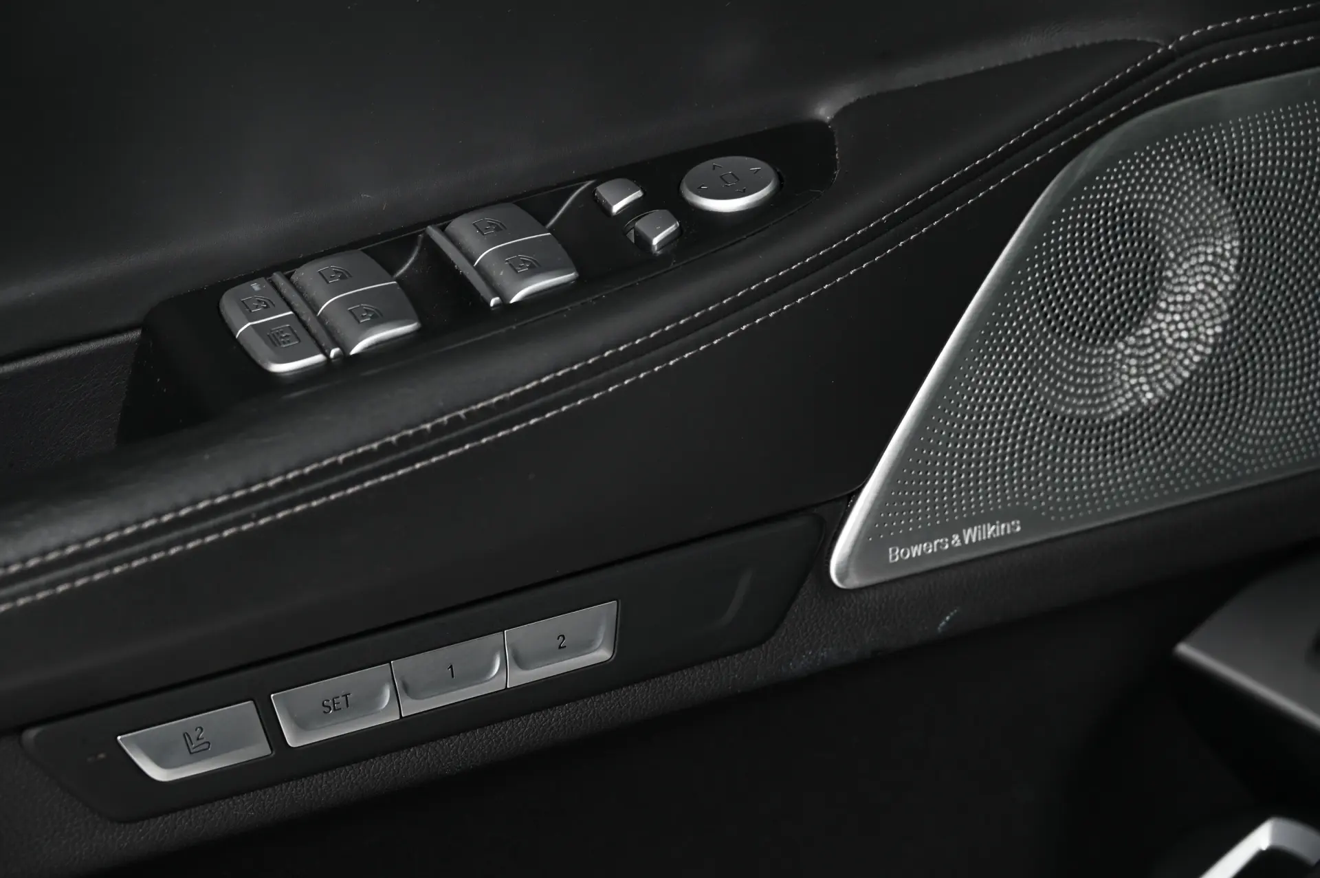 BMW 740 d xDrive Pack M Auto 28