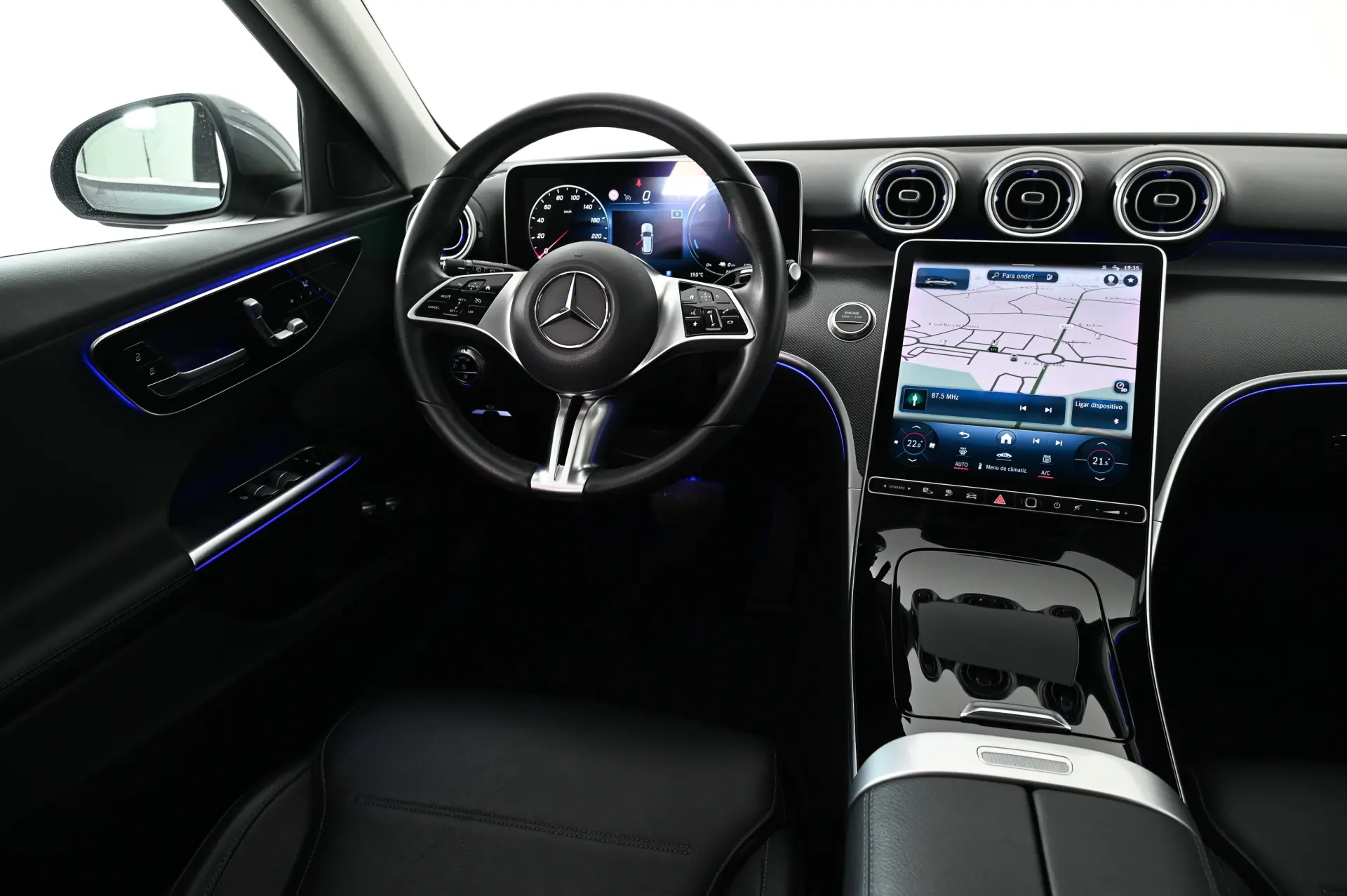 Mercedes-Benz C 300 e Avantgarde 13