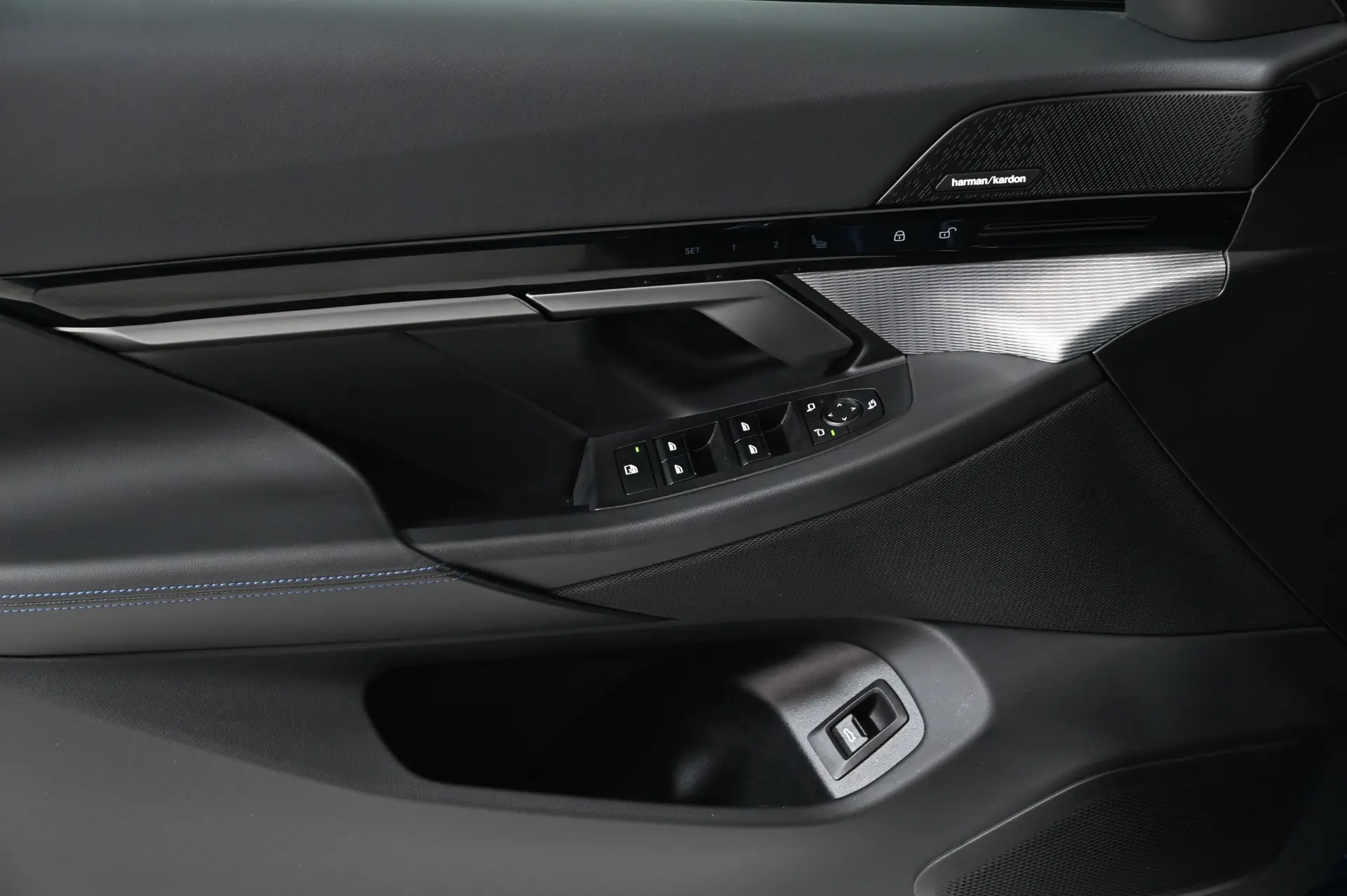 BMW 530 e Pack Desportivo M 24