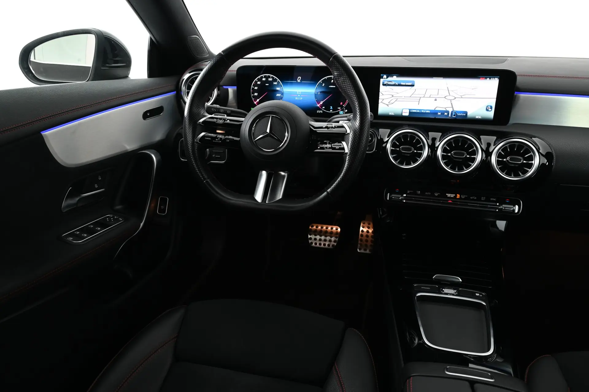 Mercedes-Benz CLA 200 d Shooting Brake AMG Line Aut. 12