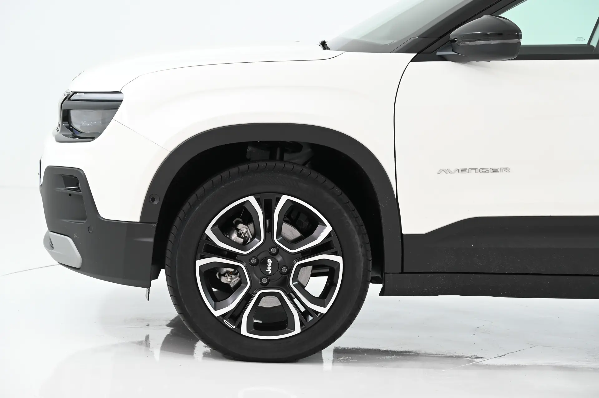 Jeep Avenger 1.2 e-Hybrid Summit DCT 14
