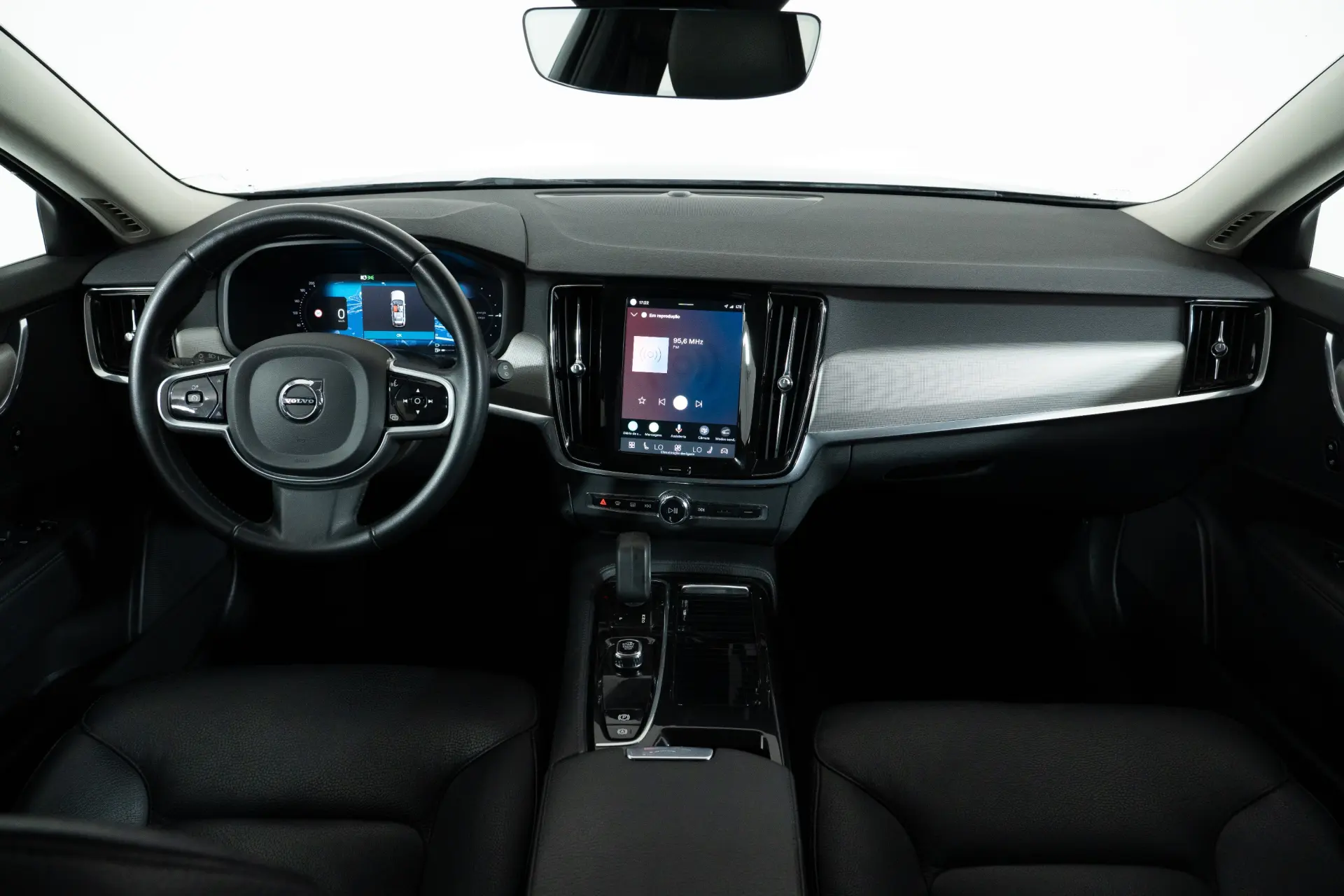 Volvo V90 2.0 T6 PHEV Inscription Expression AWD 3