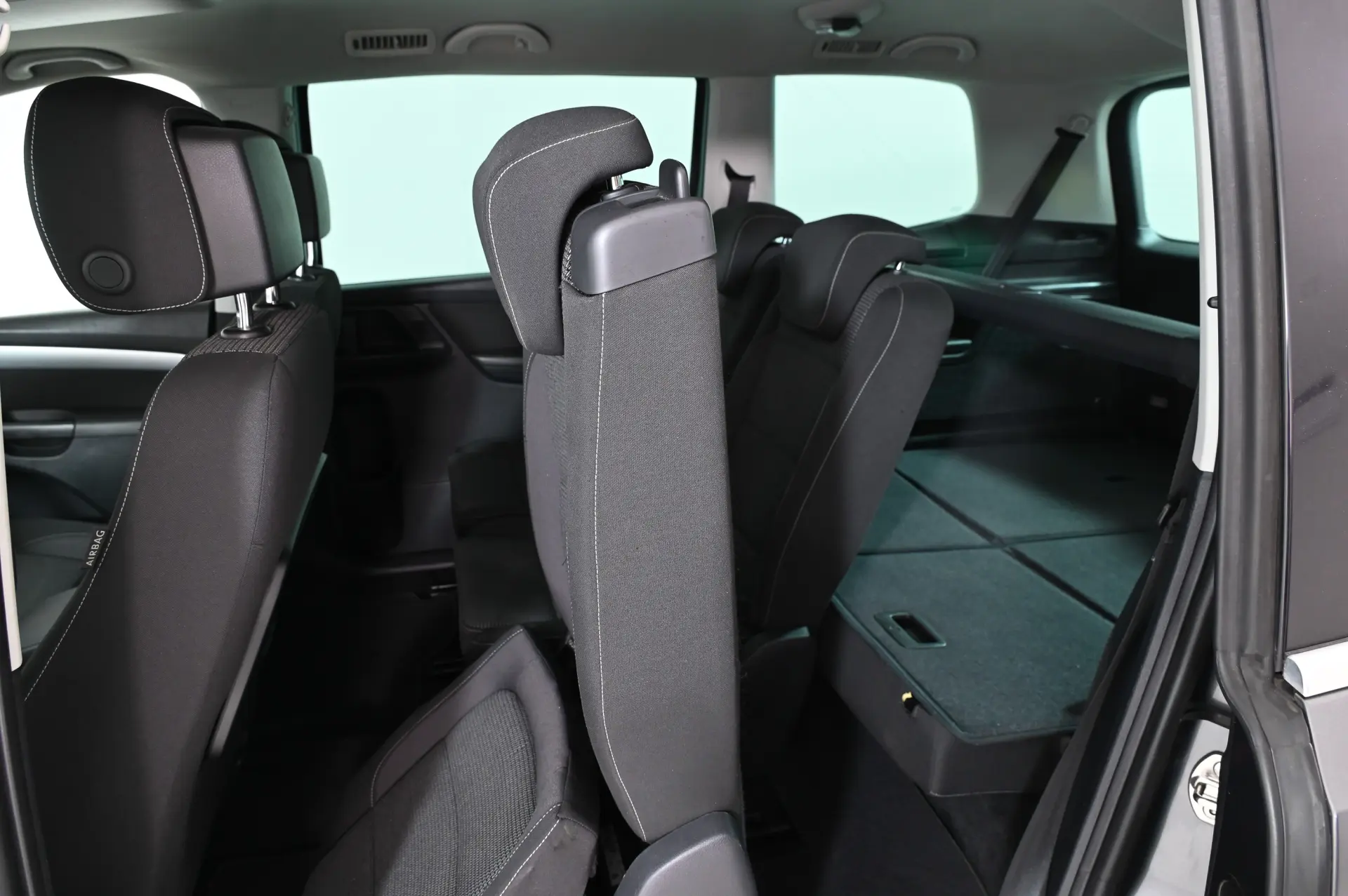 Volkswagen Sharan 2.0 TDI Confortline 24