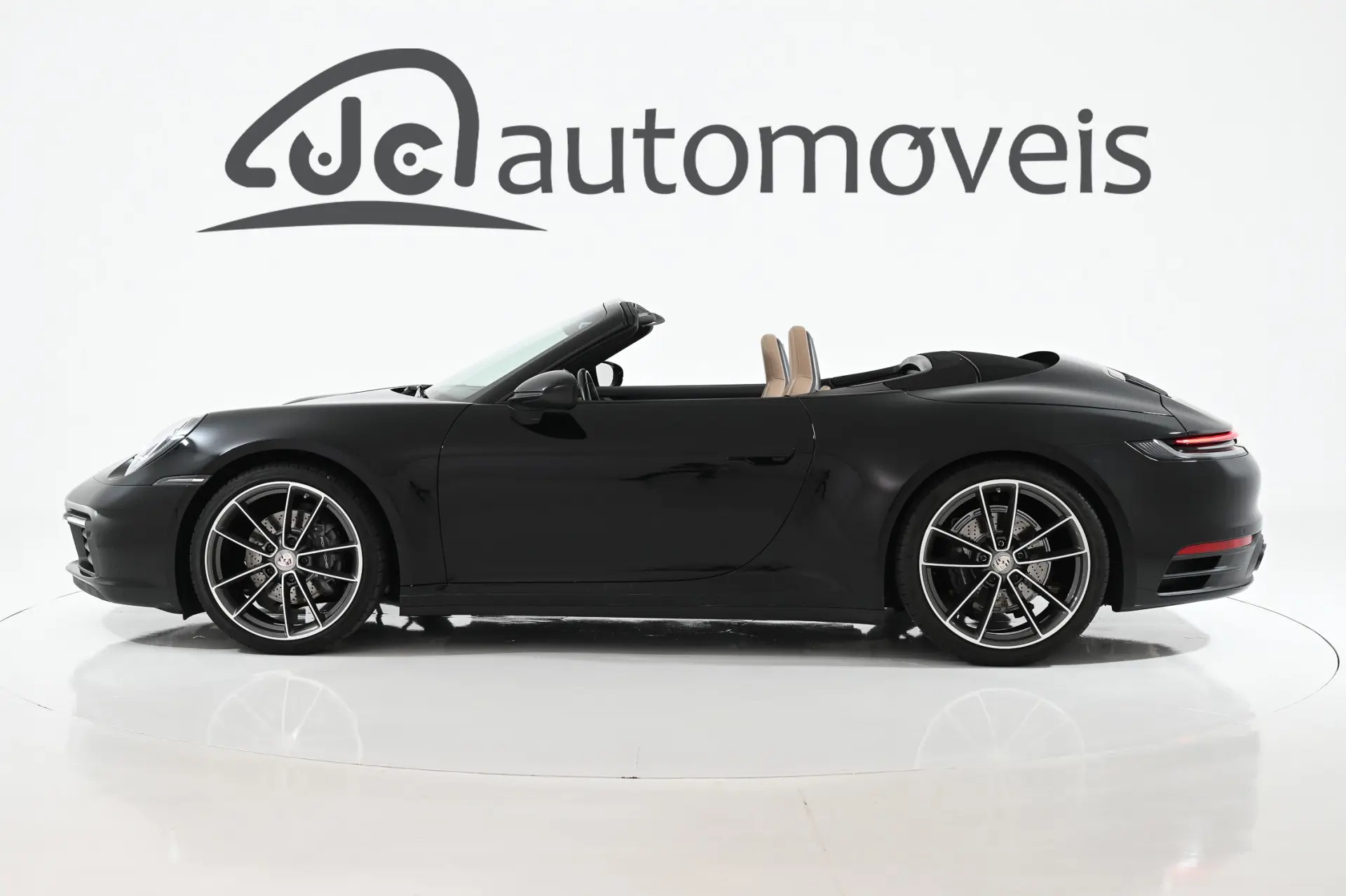 Porsche 911 (992) Carrera 4 PDK 14