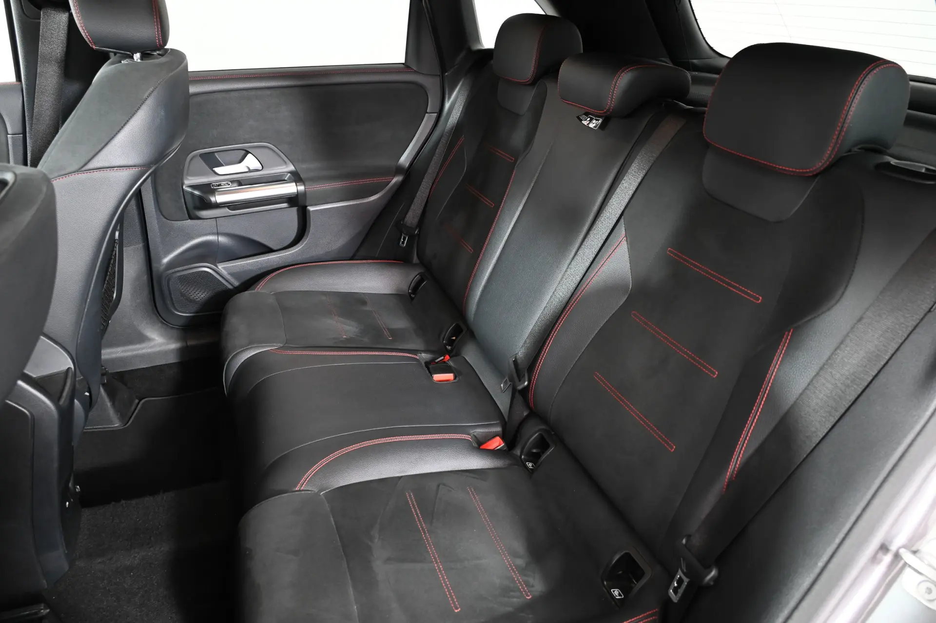 Mercedes-Benz B 200 AMG Line Aut. 21