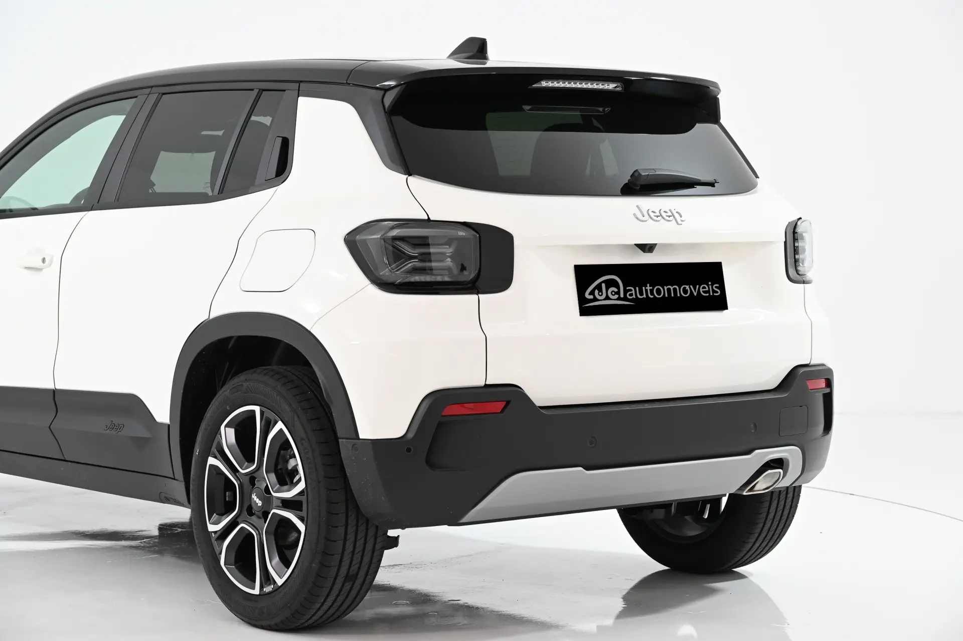 Jeep Avenger 1.2 e-Hybrid Summit DCT 2
