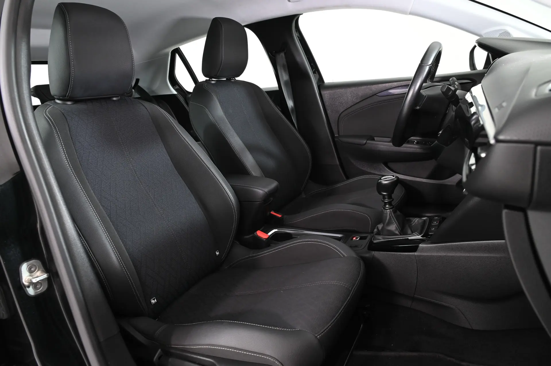 Opel Corsa 1.2 T Elegance 4