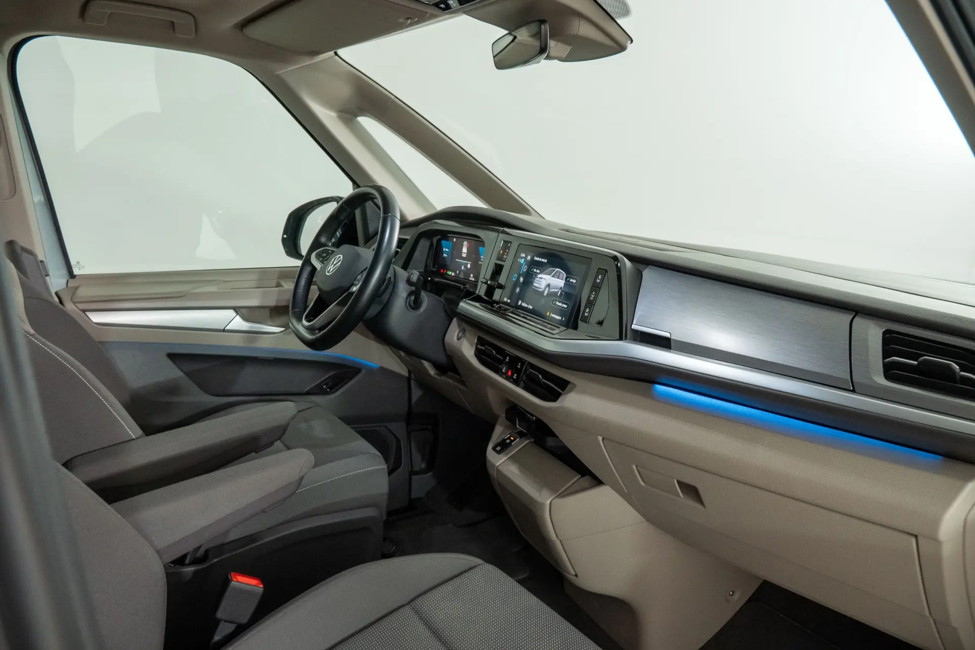 Volkswagen Multivan 1.4 TSI e-Hybrid Life DSG 14