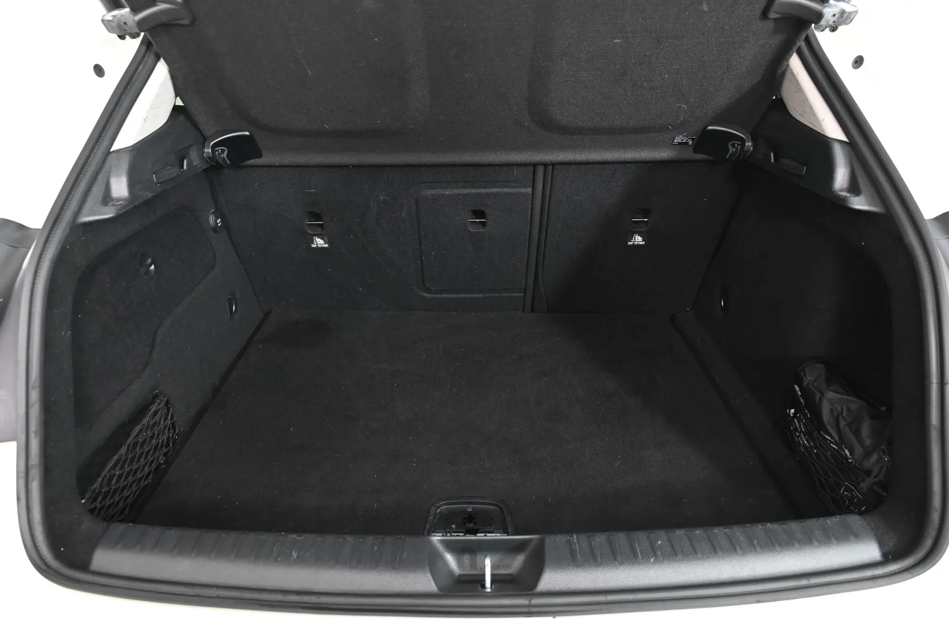 Mercedes-Benz GLA 180 d AMG Line 9