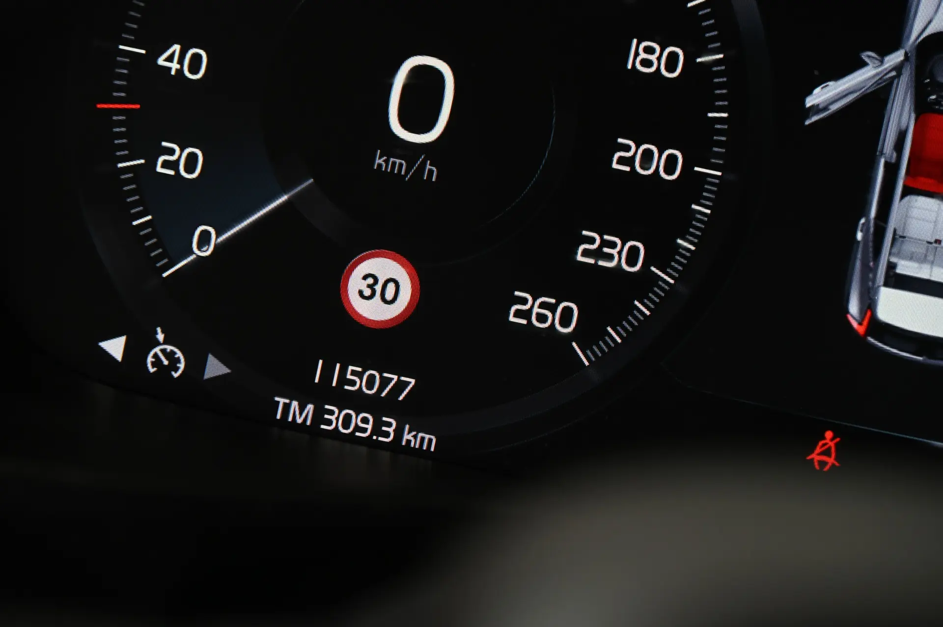 Volvo XC 40 1.5 T2 Momentum 18