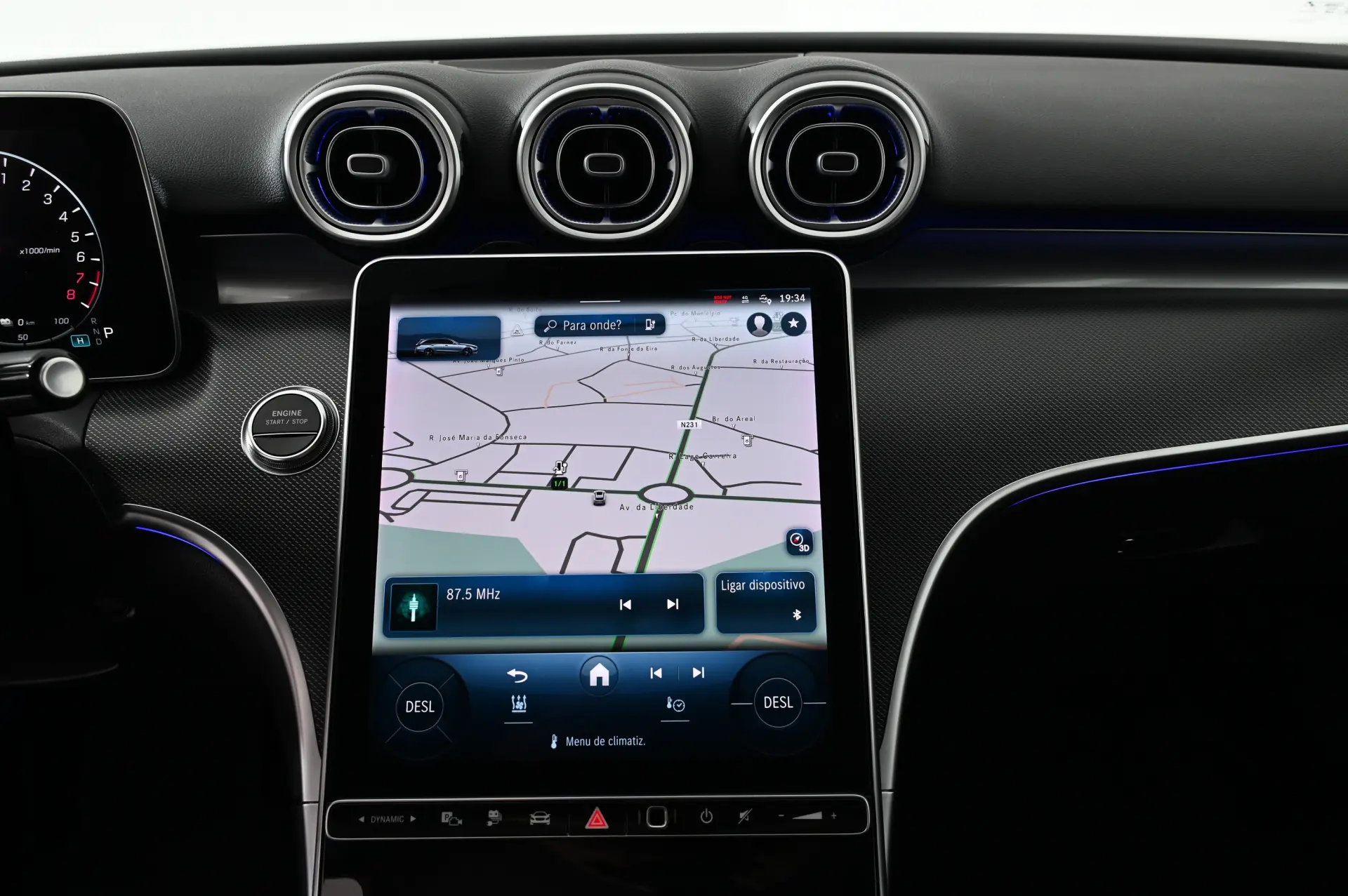 Mercedes-Benz C 300 e Avantgarde 18