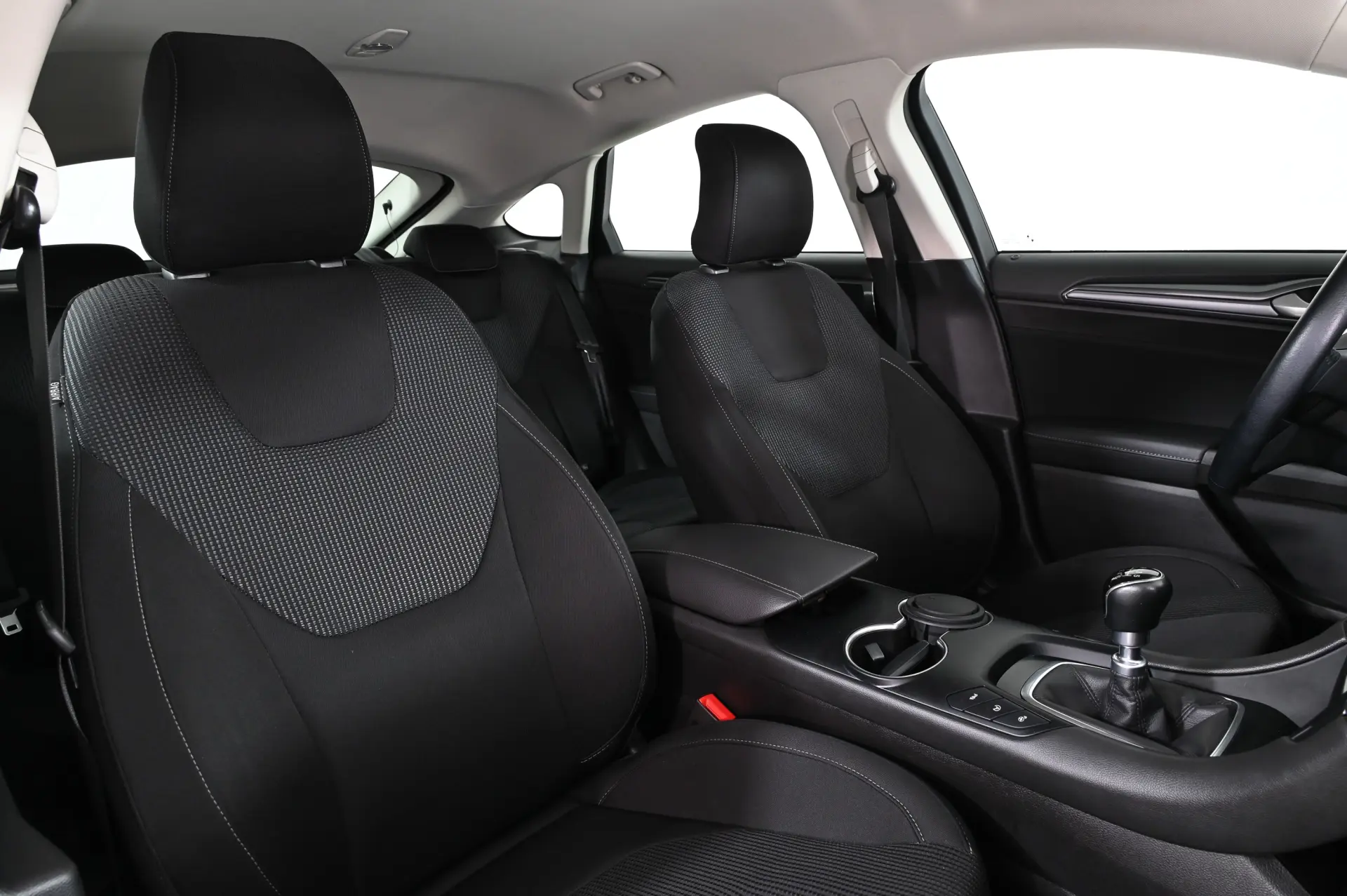 Ford Mondeo 2.0 TDCi Titanium 4