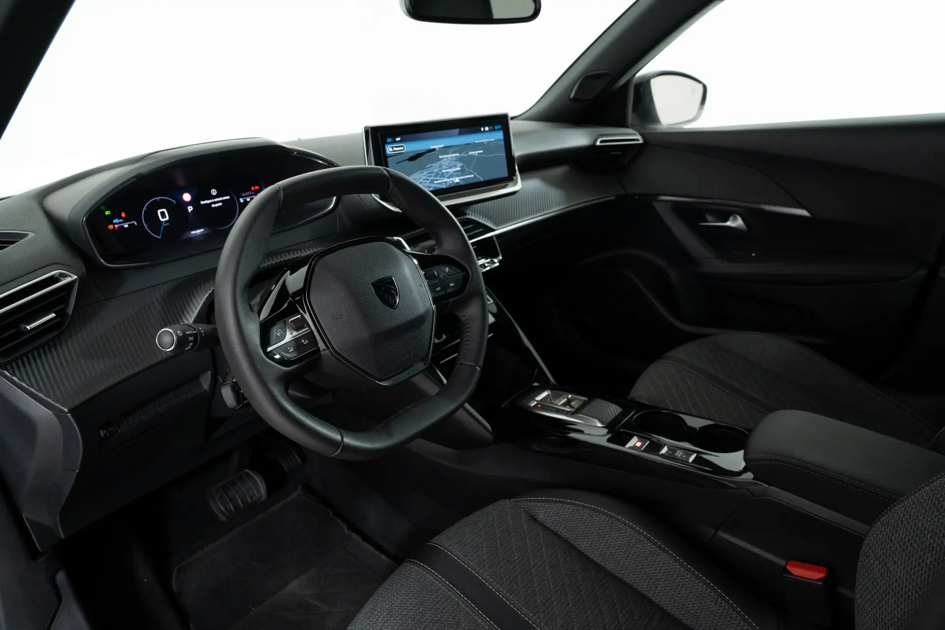 Peugeot 2008 1.2 PureTech Allure Pack EAT8 31