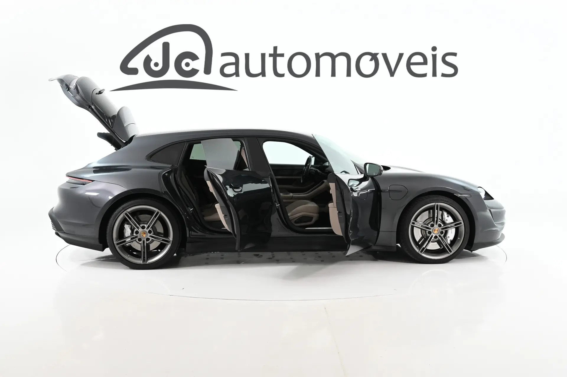 Porsche Taycan Sport Turismo 4S 6