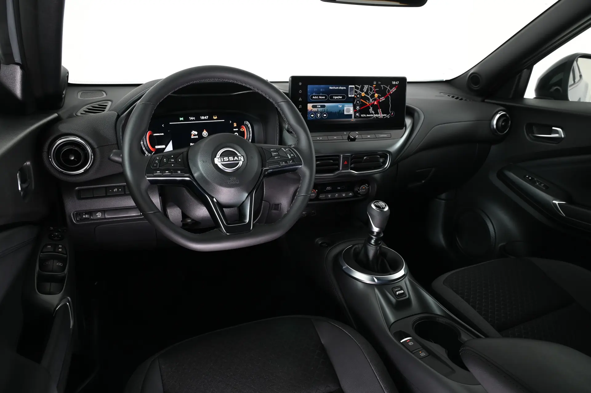 Nissan Juke 1.0 DIG-T N-Connecta 21