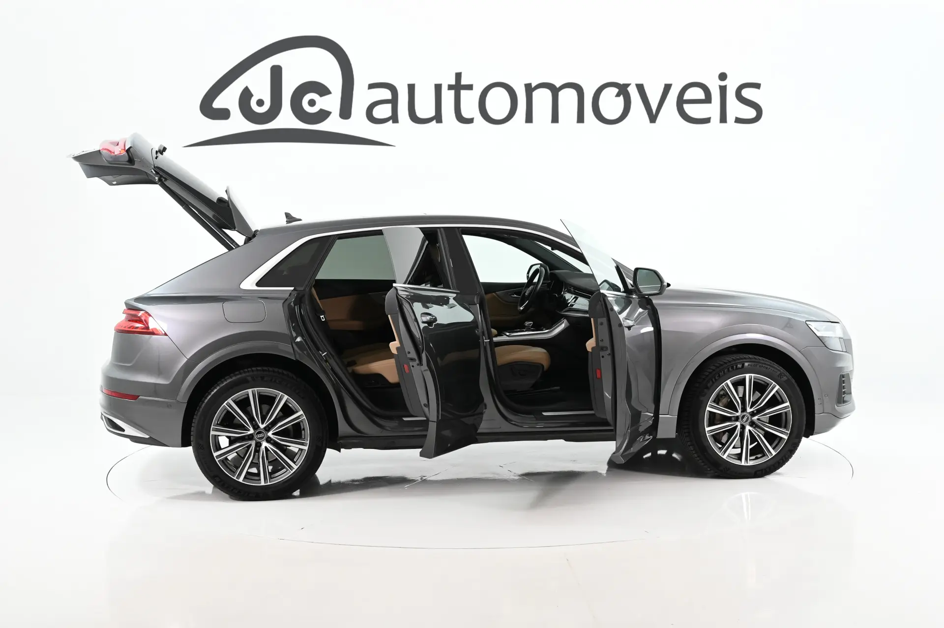 Audi Q8 55 TFSIe quattro Tiptronic 6