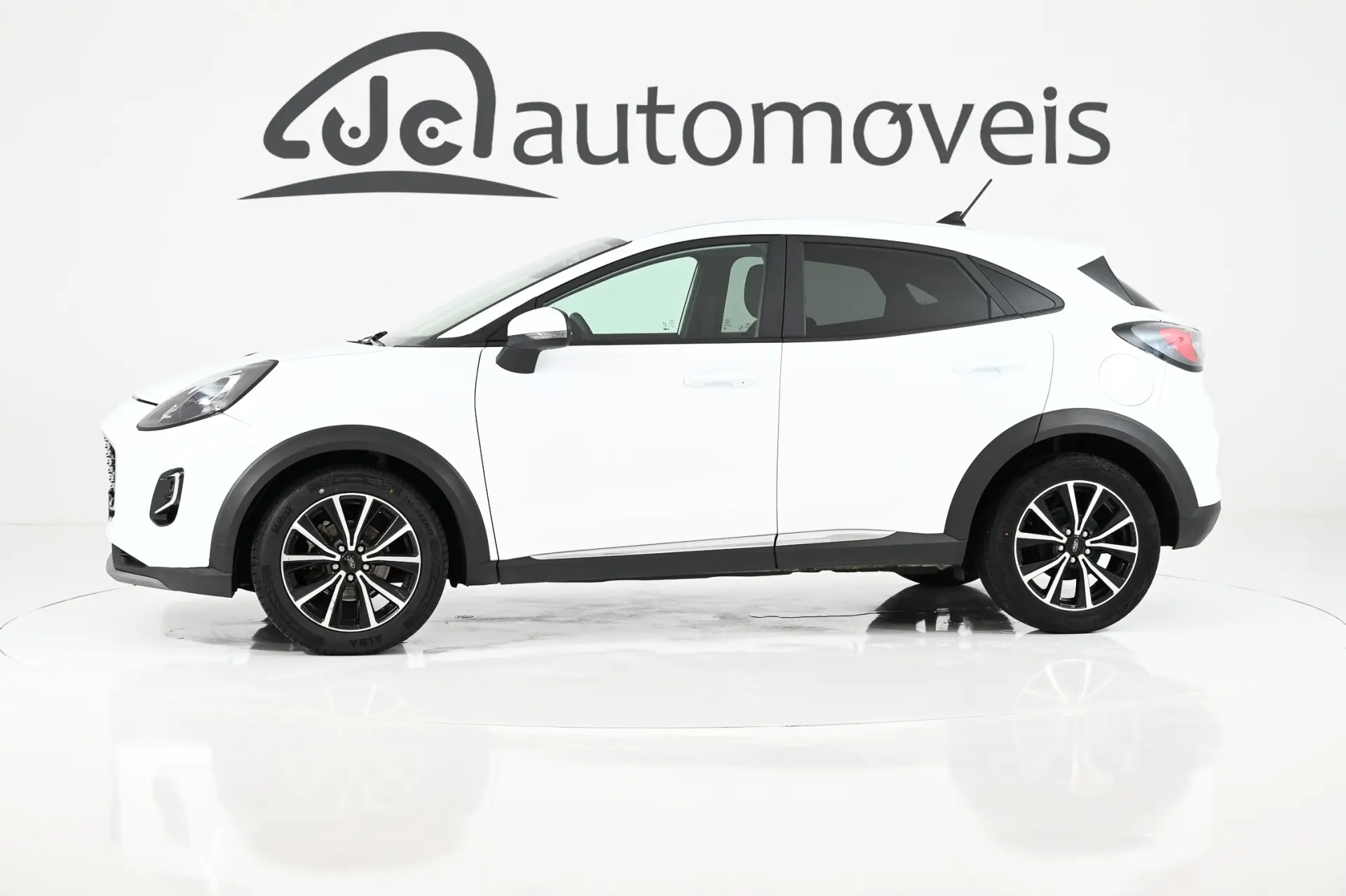 Ford Puma 1.0 EcoBoost MHEV Titanium 7