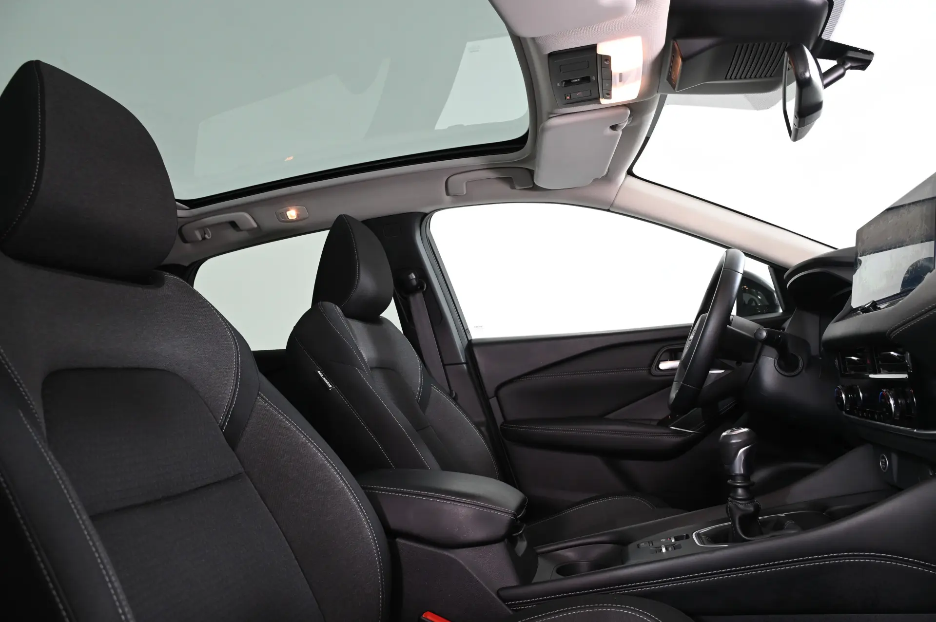Nissan Qashqai 1.3 DIG-T N-Connecta 28