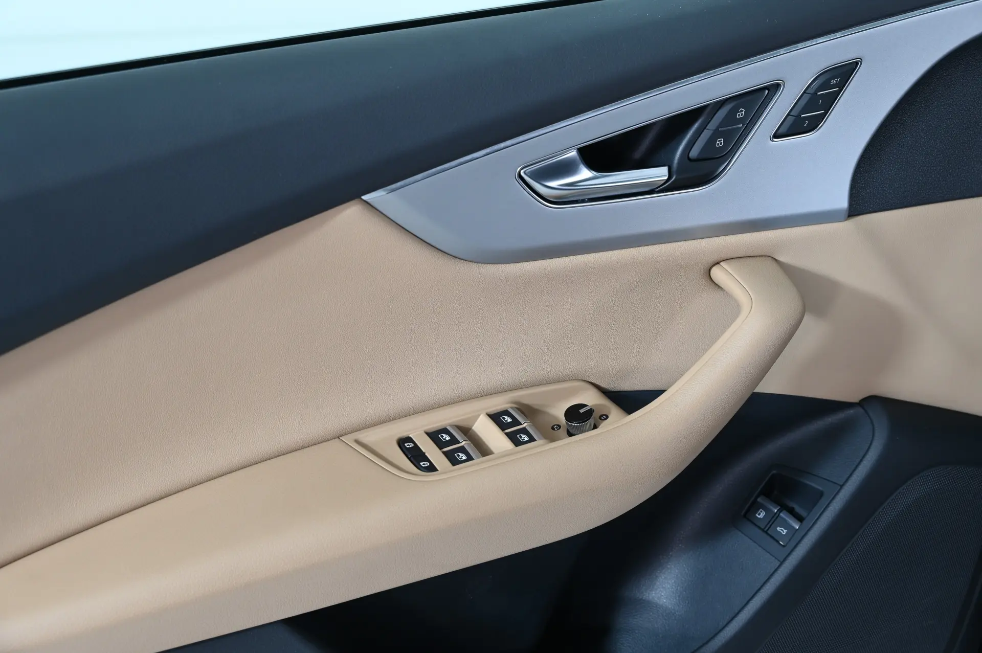 Audi Q8 55 TFSIe quattro Tiptronic 34