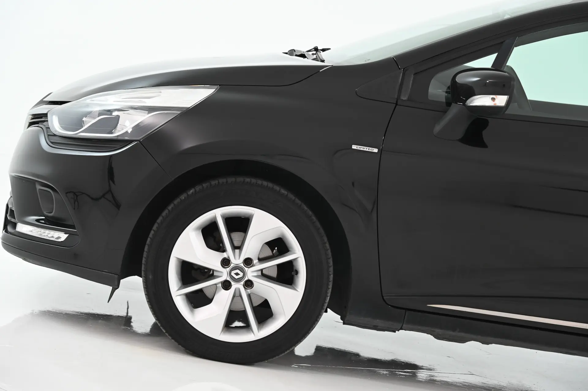 Renault Clio Sport Tourer 0.9 TCE Limited 10