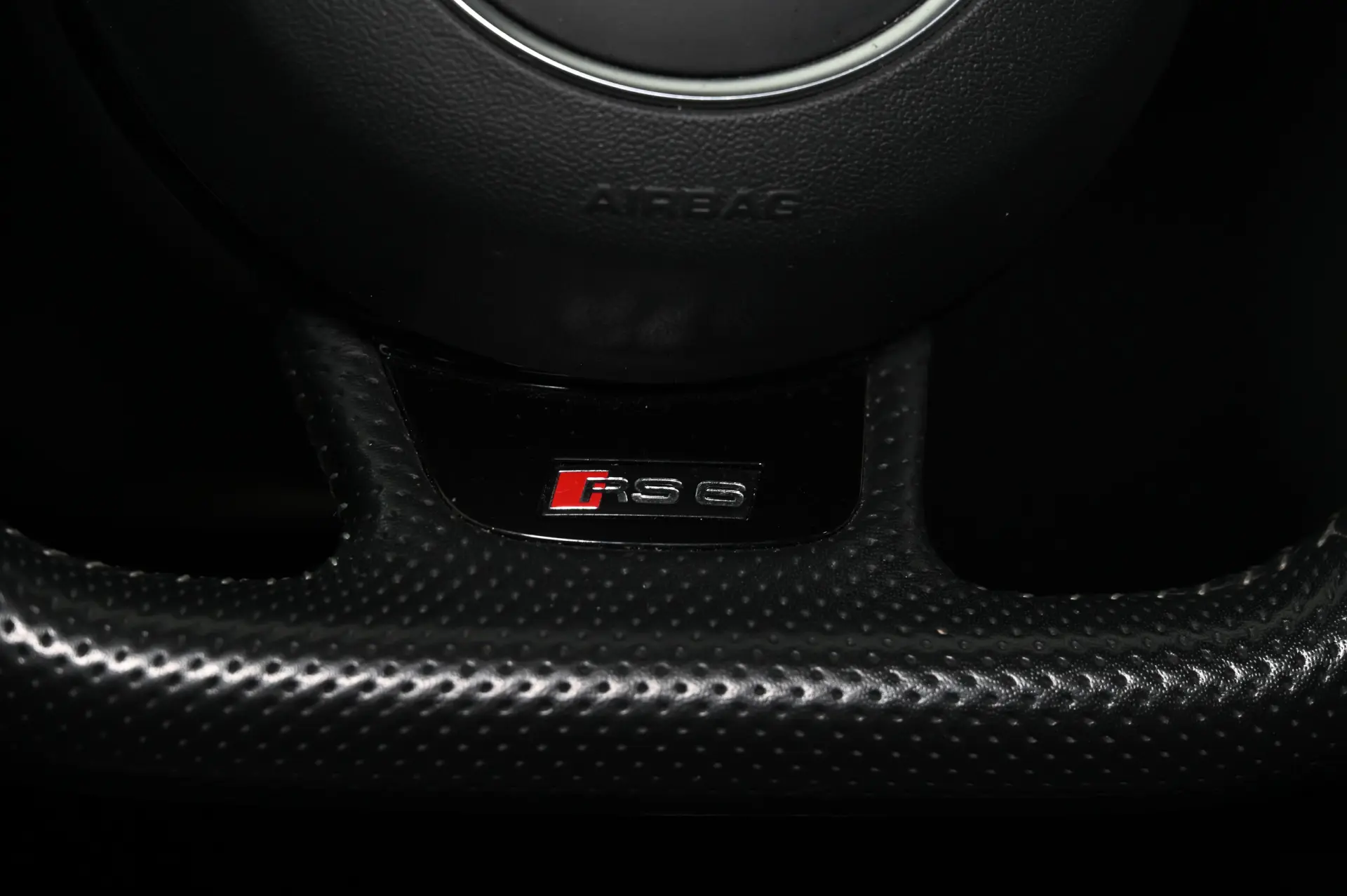 Audi RS6 Avant 4.0 TFSi Plus quattro Tiptronic 24
