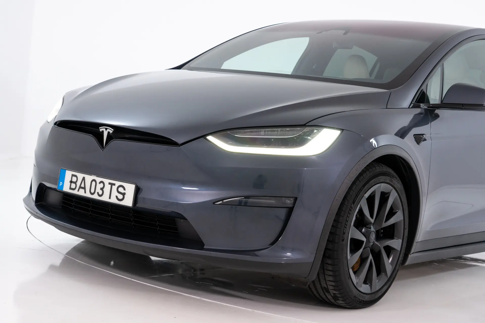 Tesla Model X Long Range AWD 15