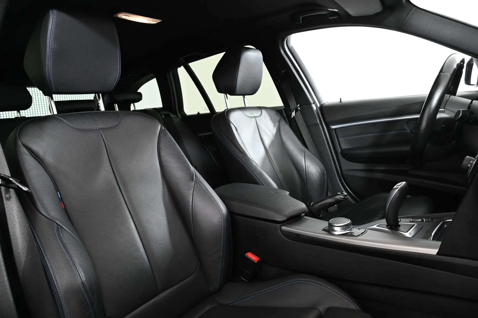 BMW 318 d Pack M Auto 4