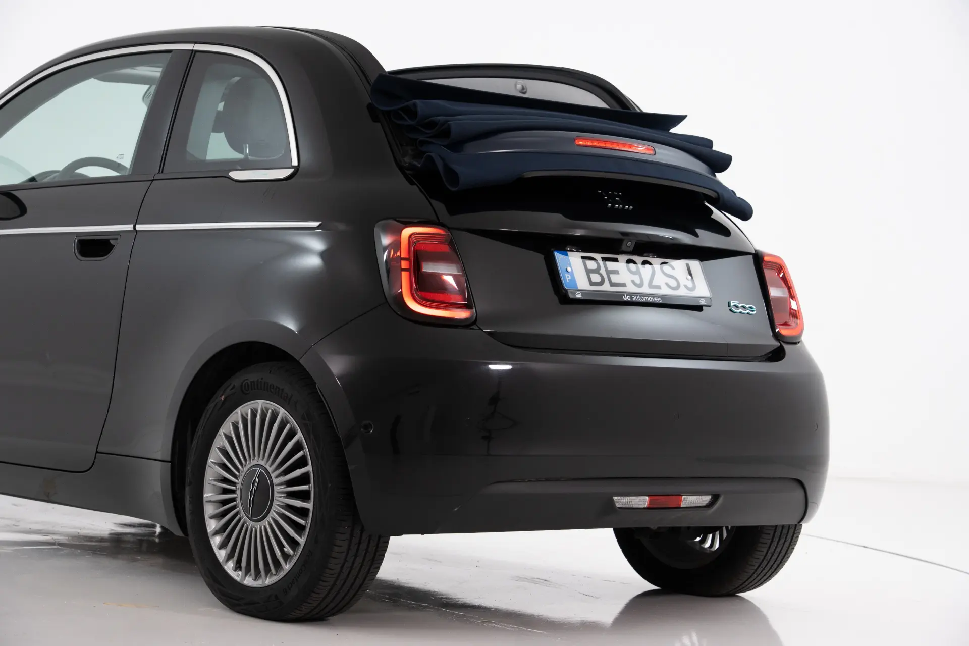 Fiat 500e Outro 9