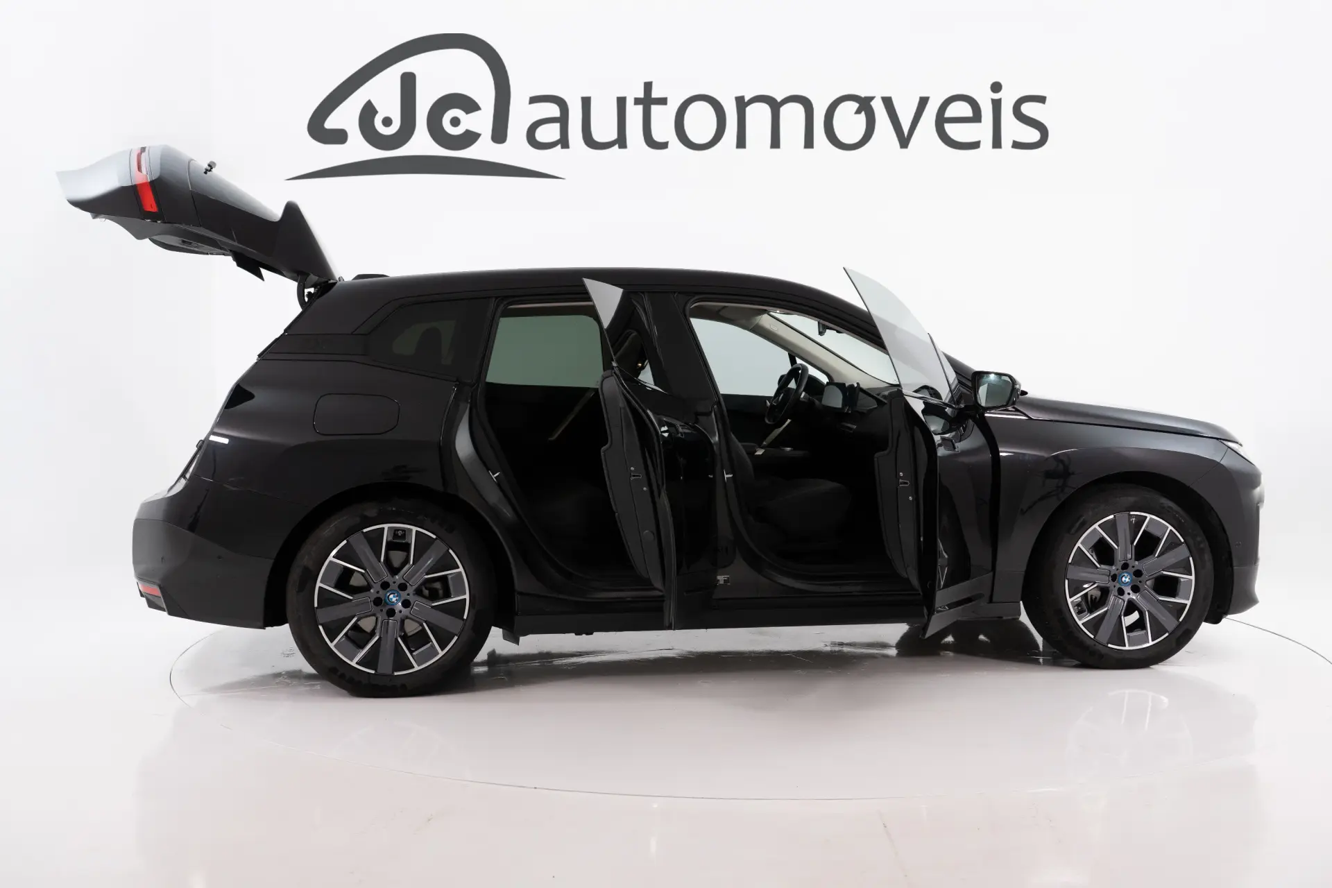 BMW iX xDrive 40 6
