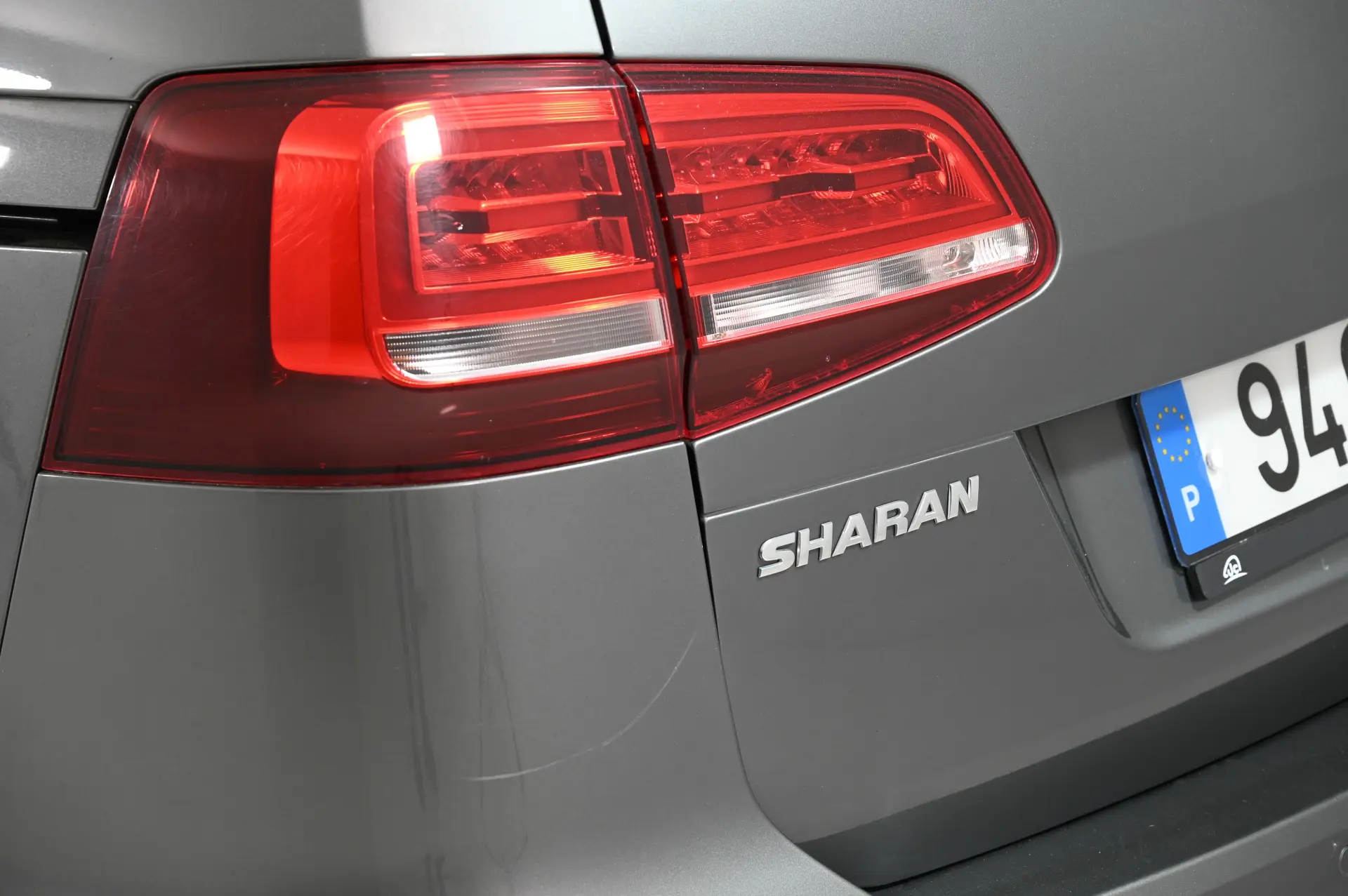 Volkswagen Sharan 2.0 TDI Confortline 10