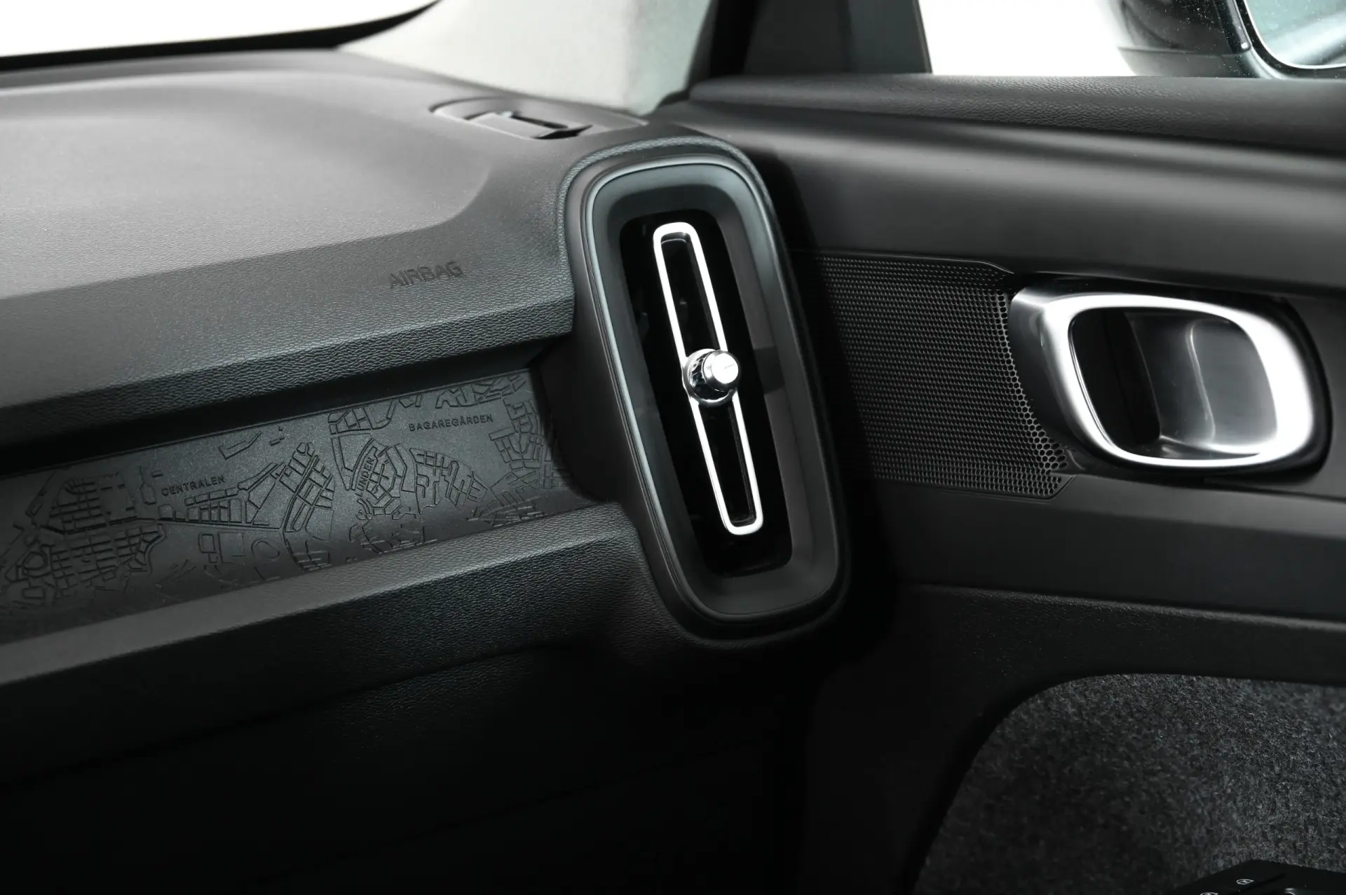 Volvo XC 40 1.5 T2 Momentum 23