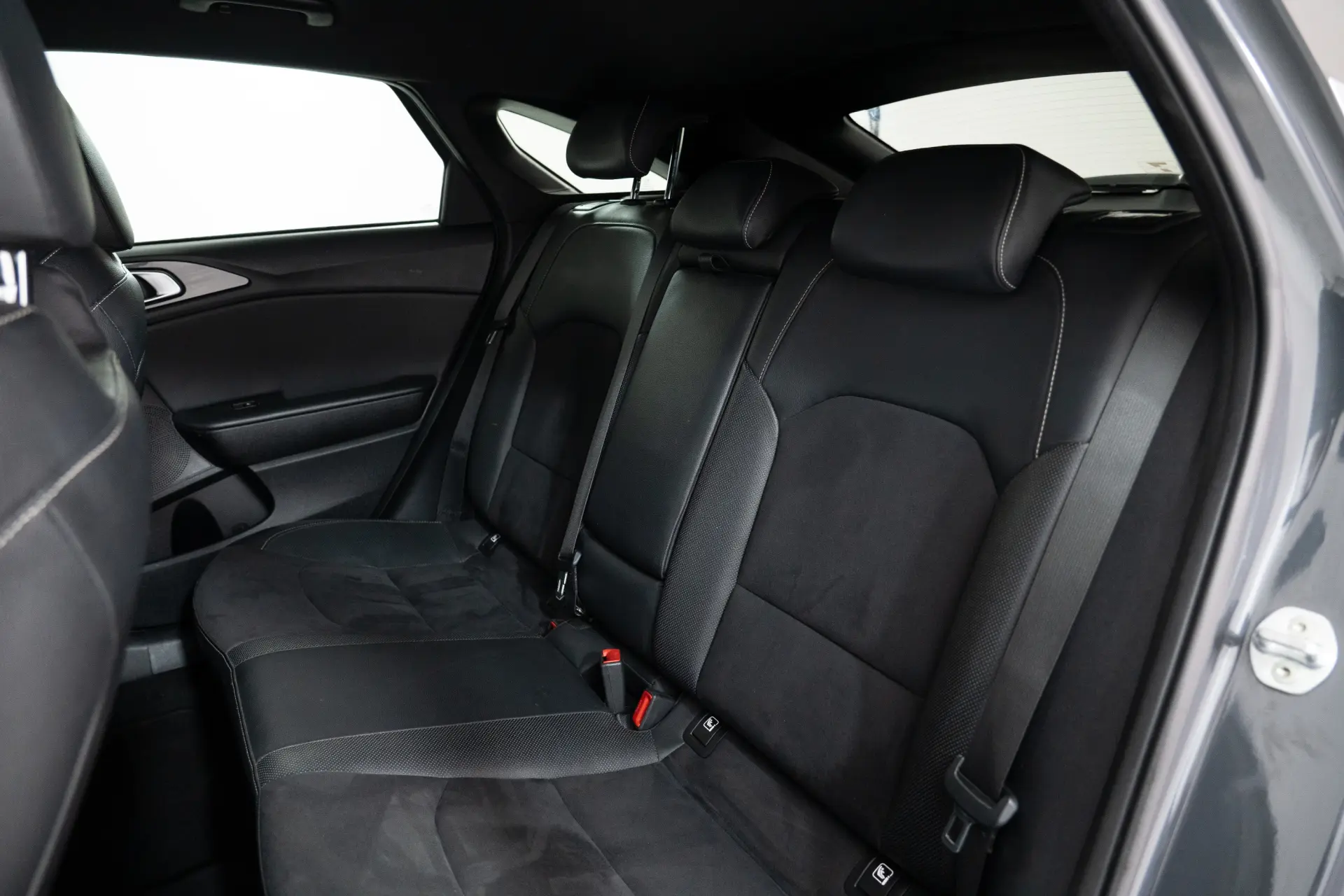 Kia ProCeed 1.6 CRDi GT Line 7DCT 34