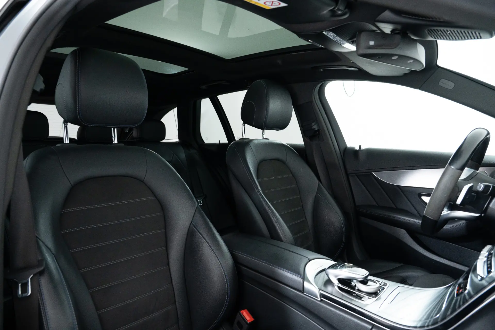 Mercedes-Benz C 300 e AMG Line 4
