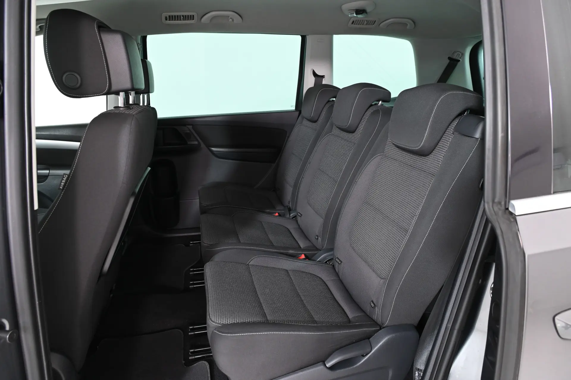 Volkswagen Sharan 2.0 TDI Confortline 23