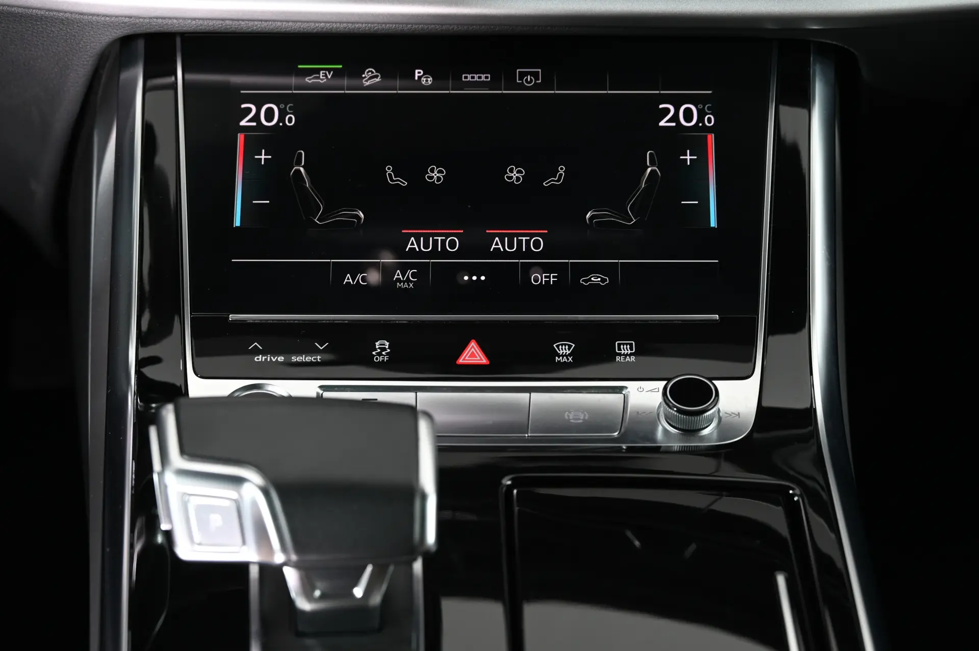 Audi Q8 55 TFSIe quattro Tiptronic 25