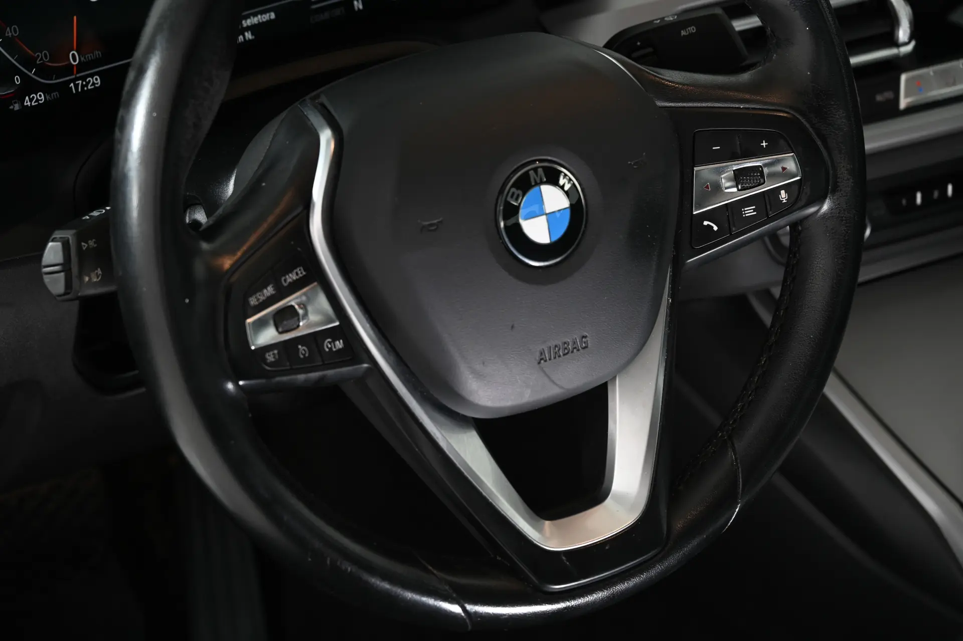 BMW 318 d Auto 15